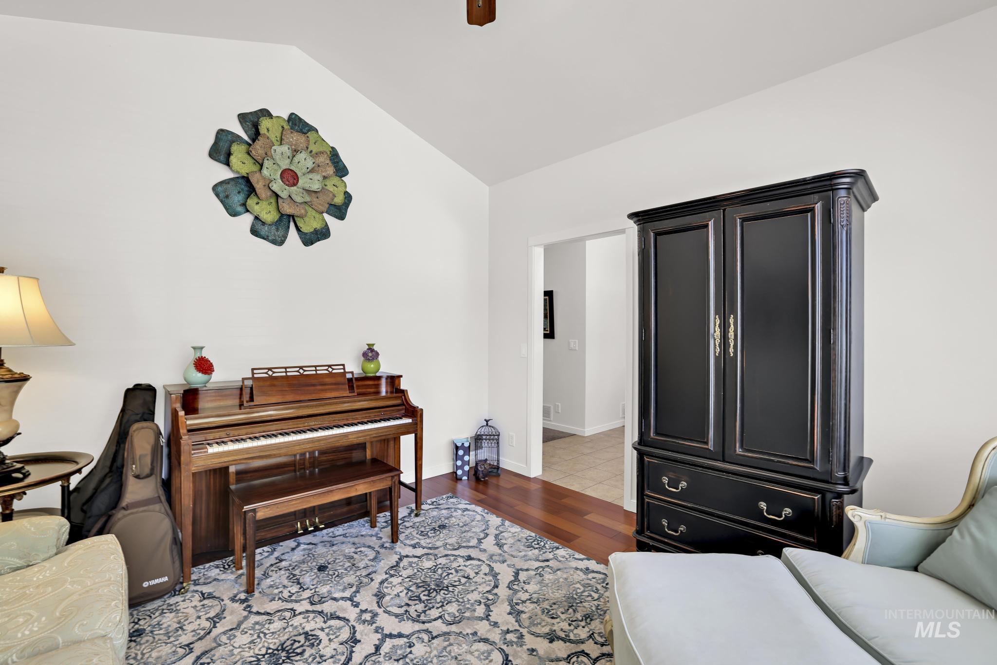663 Cento Ct Property Photo 8