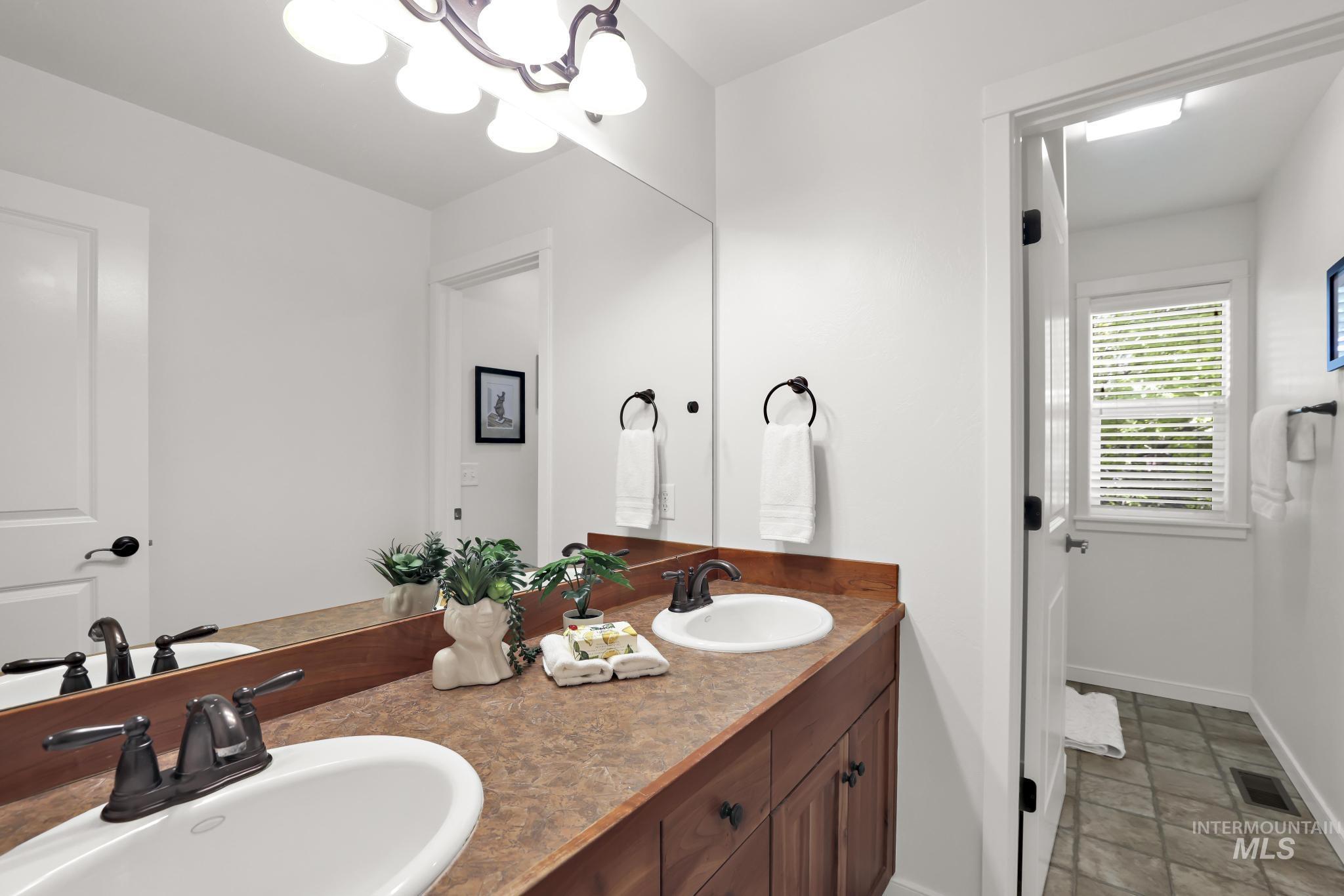 663 Cento Ct Property Photo 28