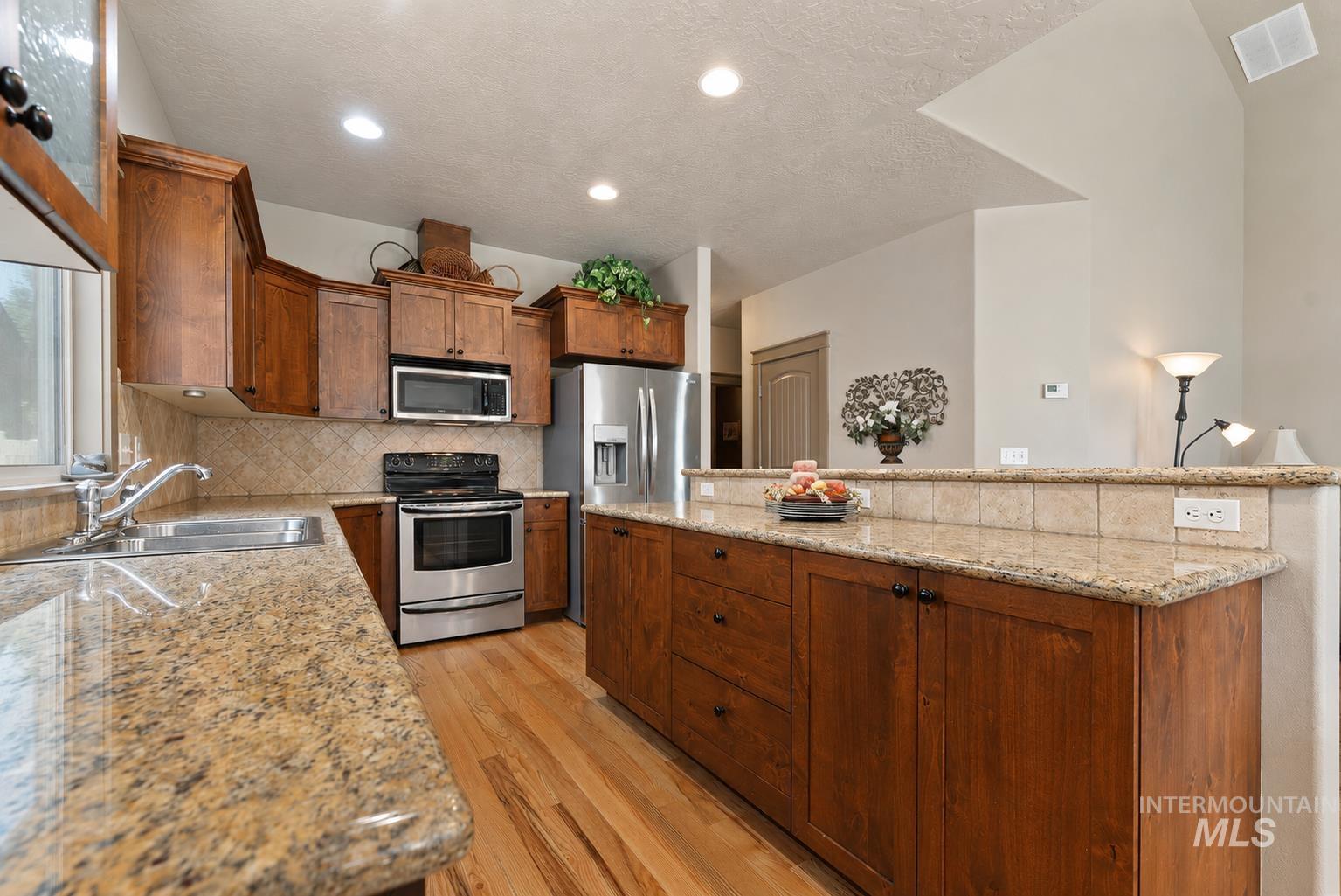 2946 N Christian Way Property Photo 14