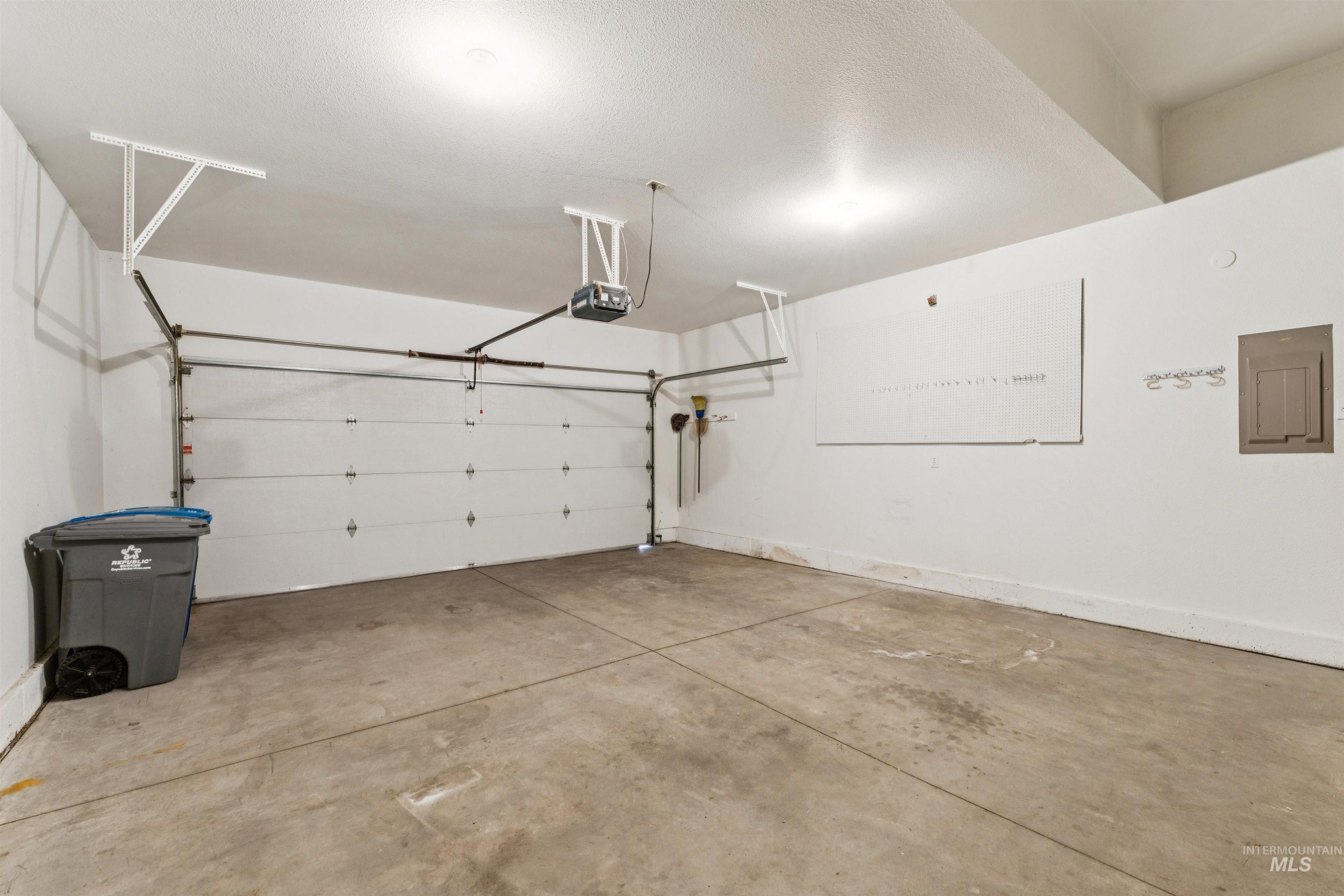 3551 N Rock Creek Lane Property Photo 39