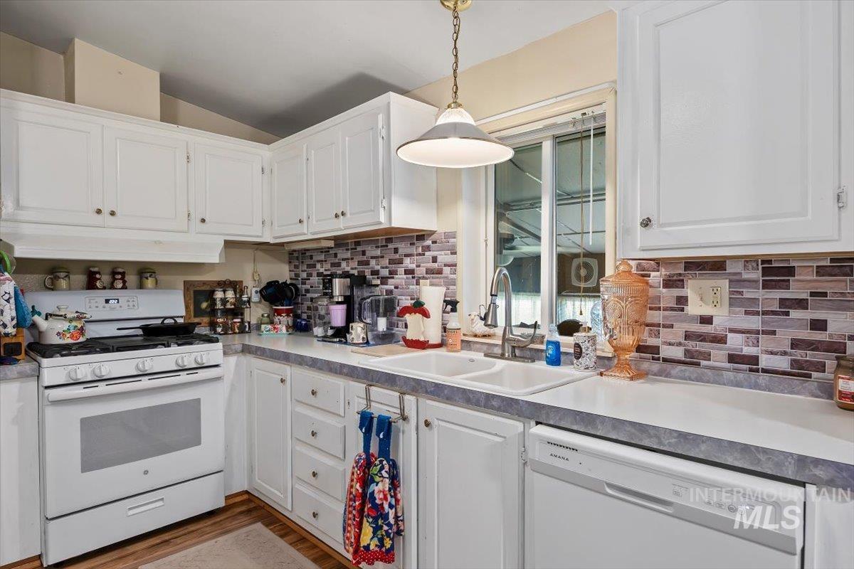 333 Rock Creek Rd N Property Photo 12