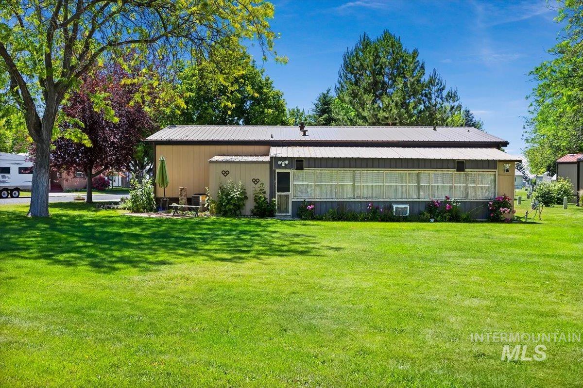 333 Rock Creek Rd N Property Photo 26