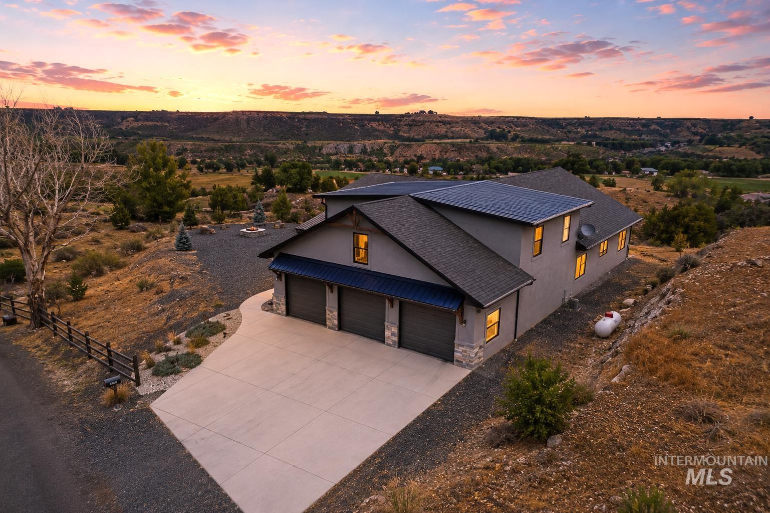 4522 Snake River Mesa Rd Property Photo 3