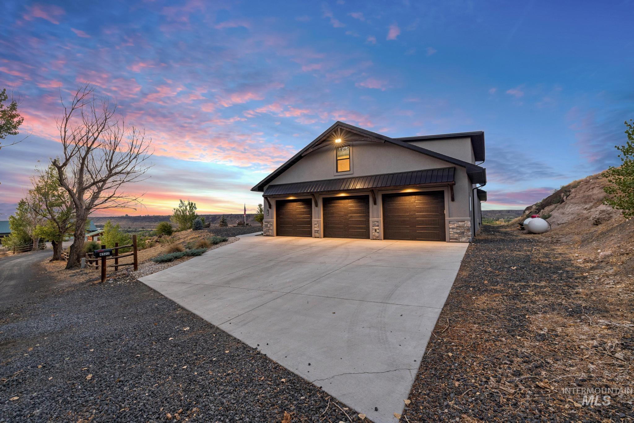 4522 Snake River Mesa Rd Property Photo 3