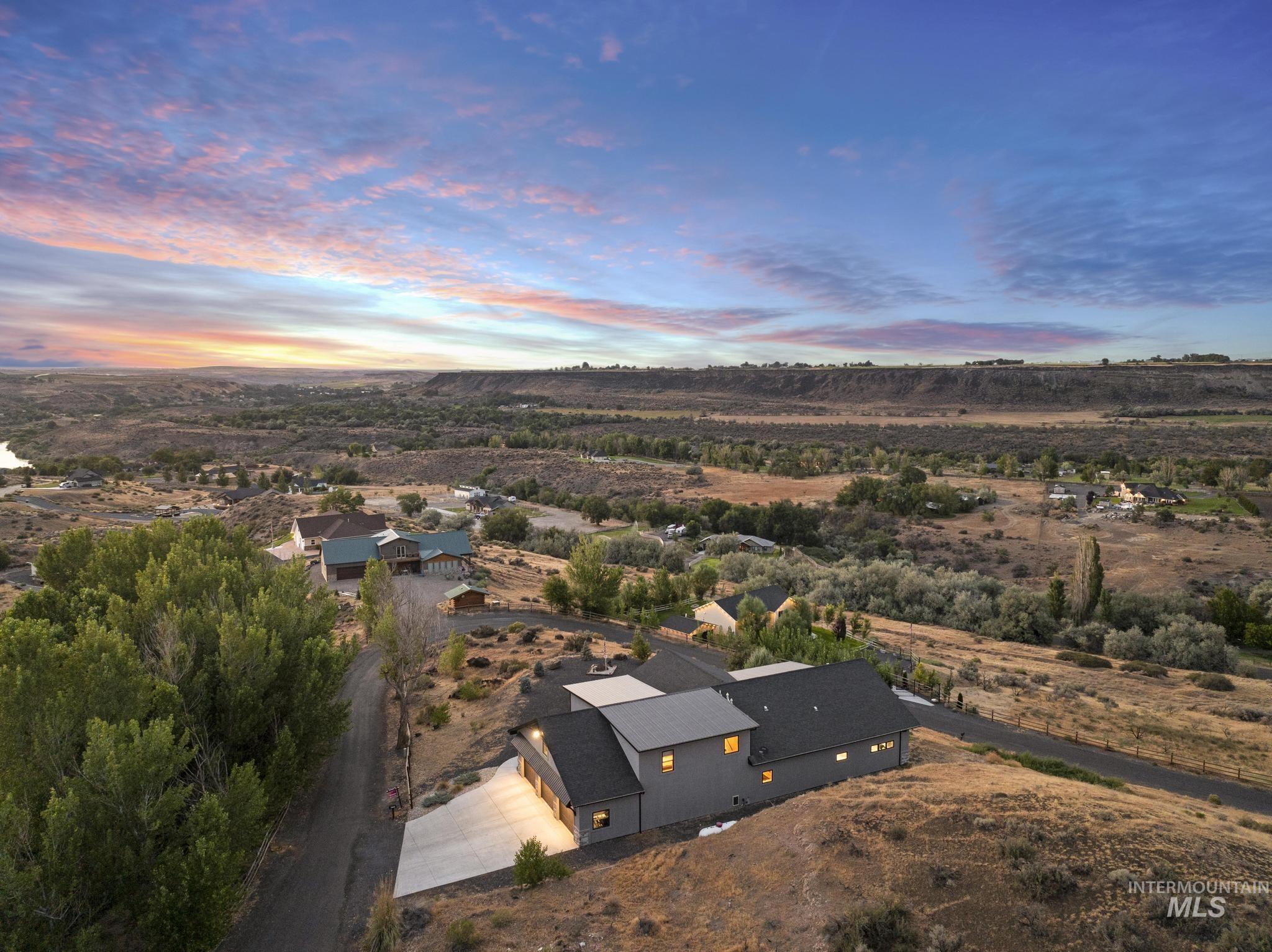 4522 Snake River Mesa Rd Property Photo 4