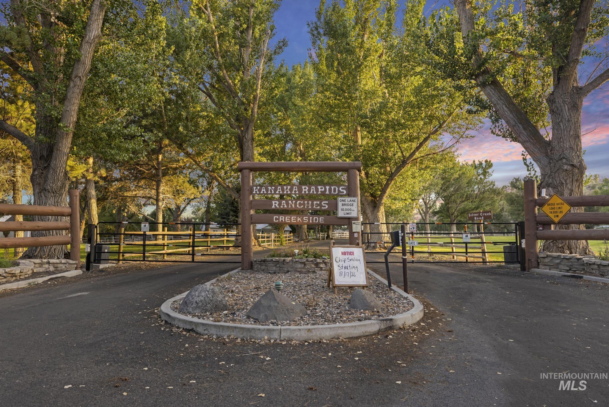 4522 Snake River Mesa Rd Property Photo 48