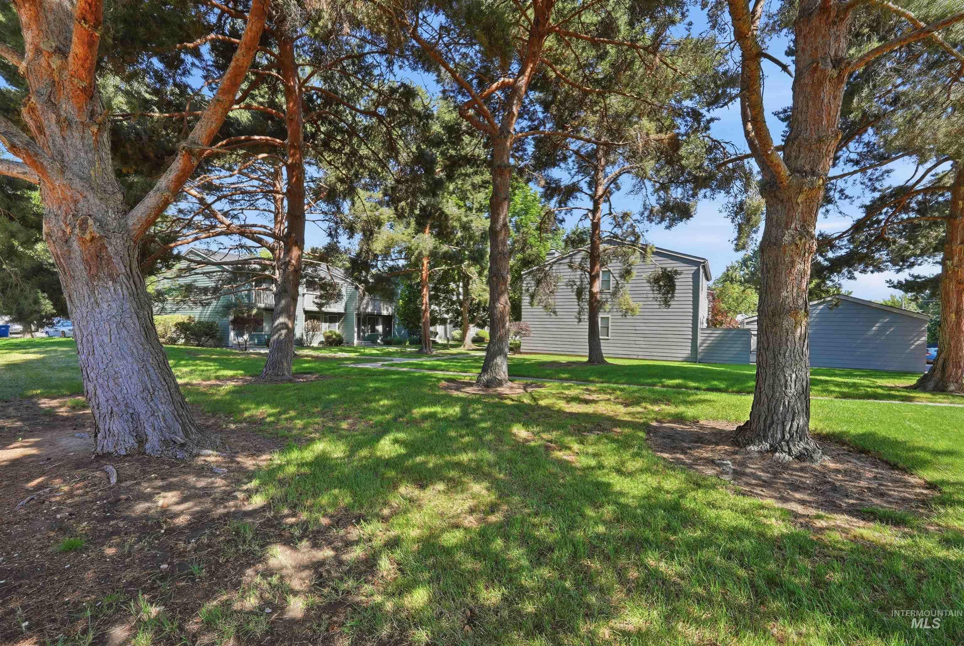 1841 E Old Saybrook Ln Property Photo 25