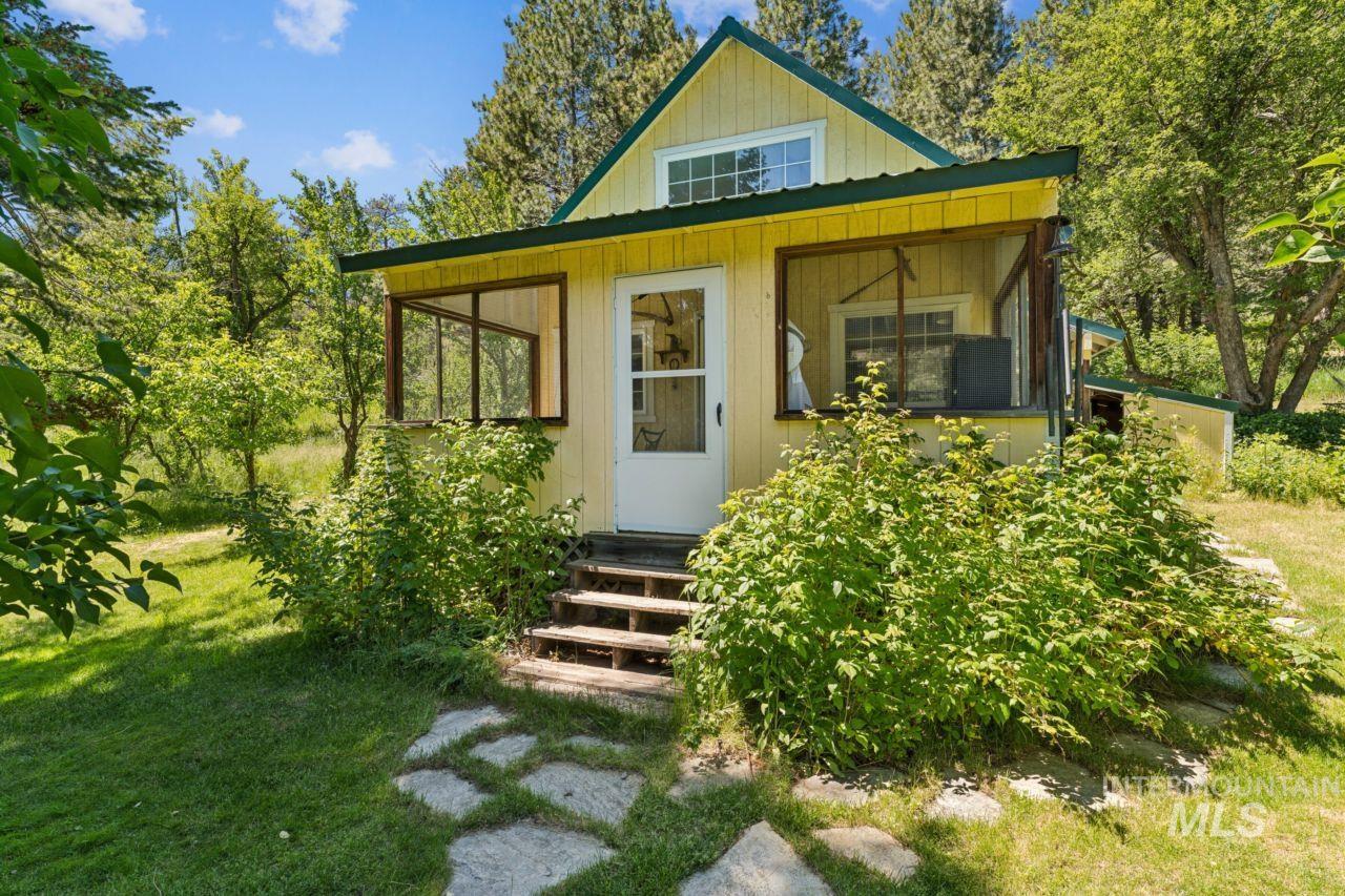 2326 Private Rd Property Photo 35