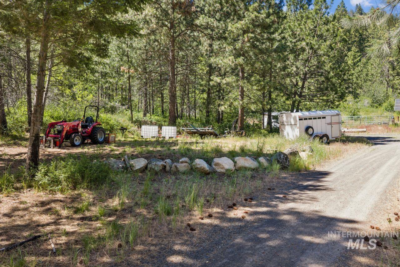 2326 Private Rd Property Photo 47