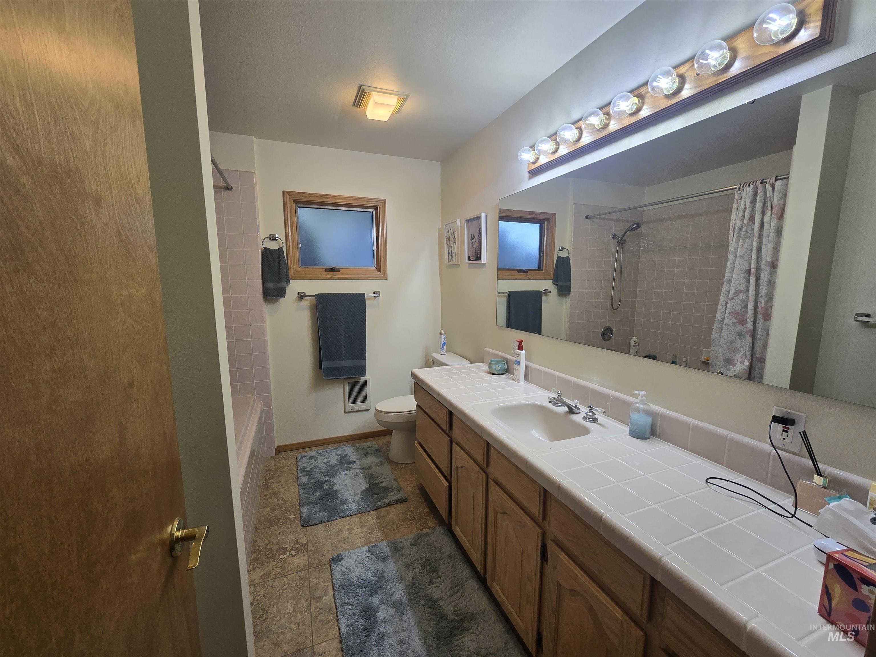 130 Doral Dr Property Photo 24