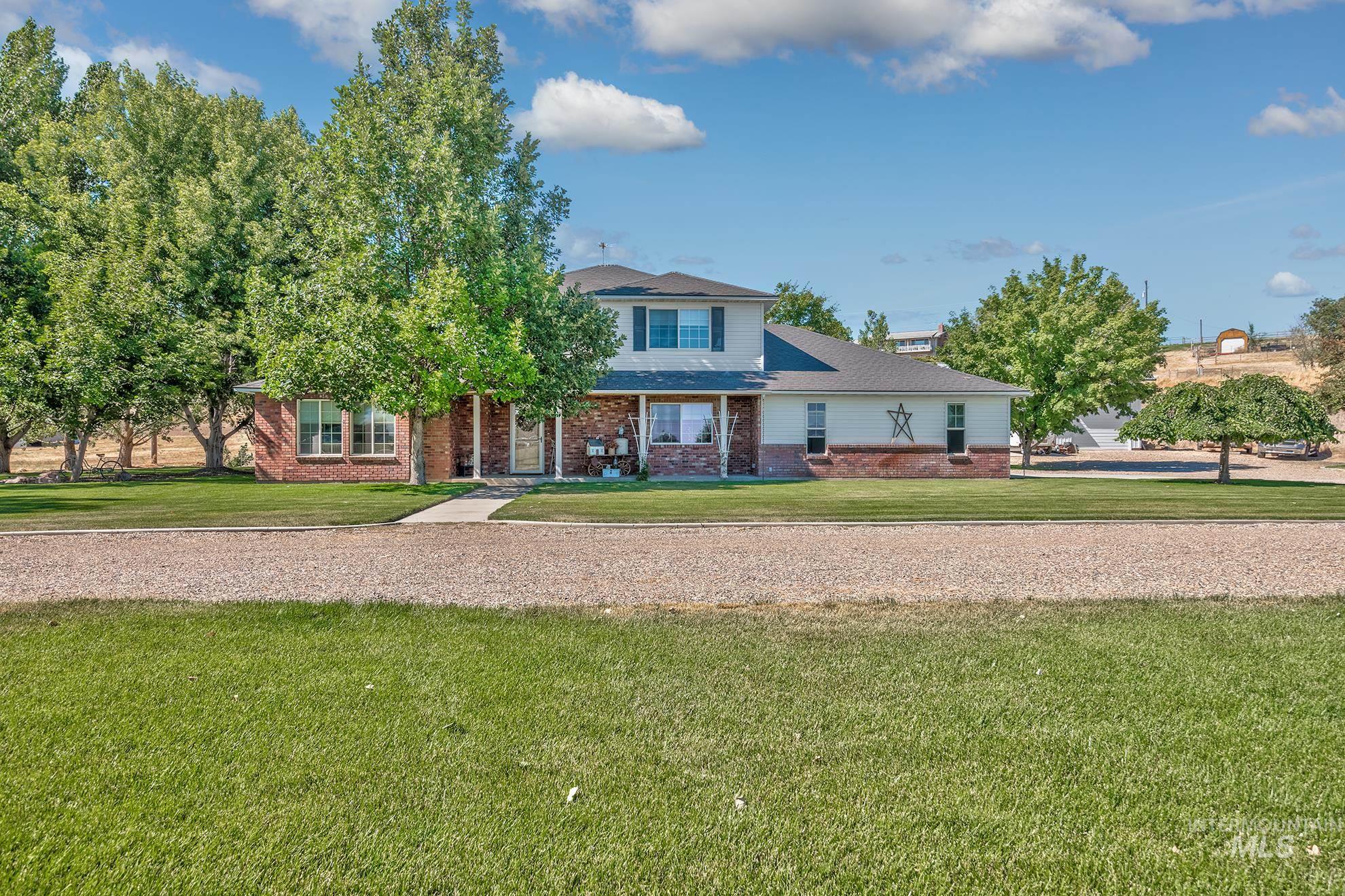 1530 Ross Road Property Photo 2