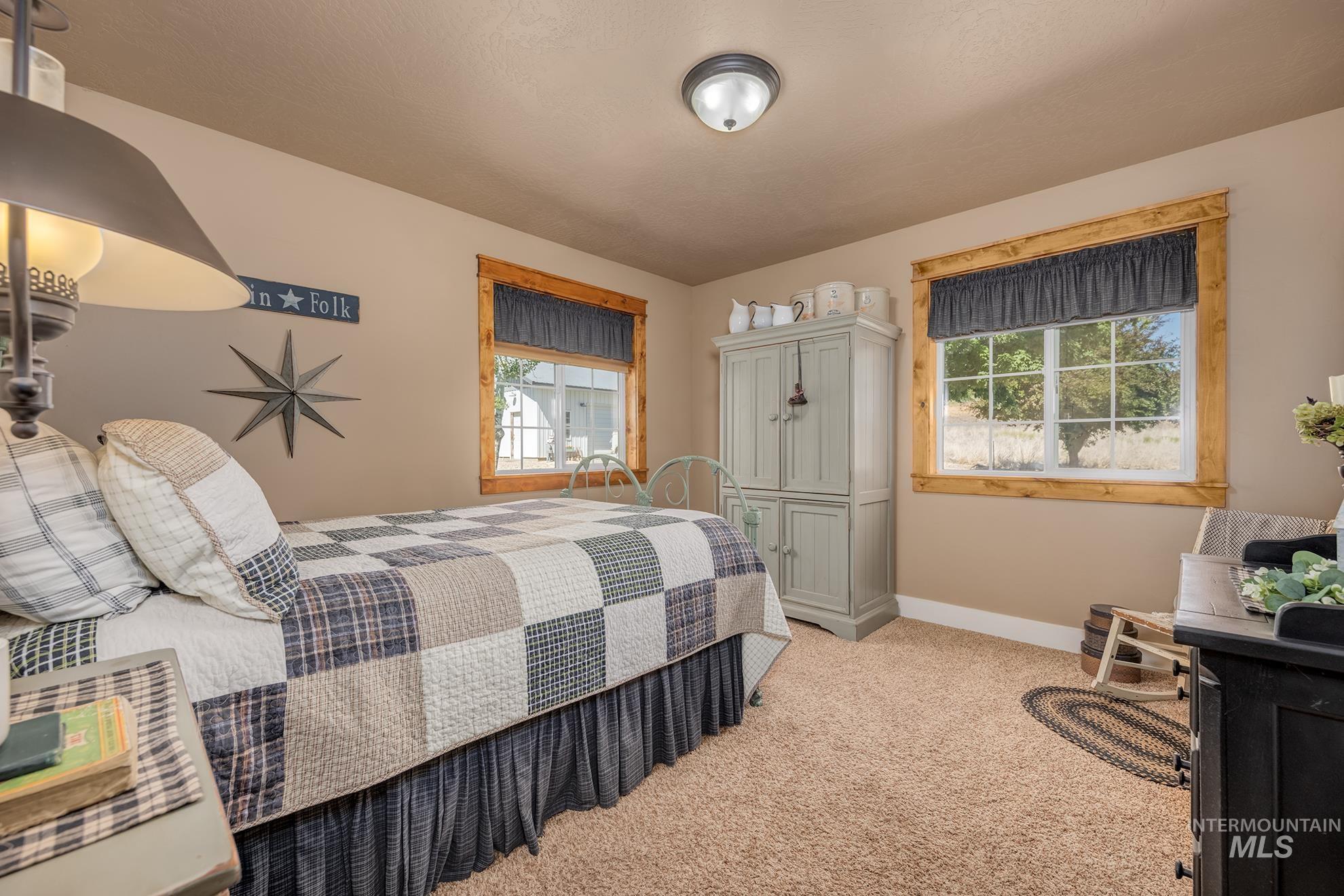 1530 Ross Road Property Photo 18