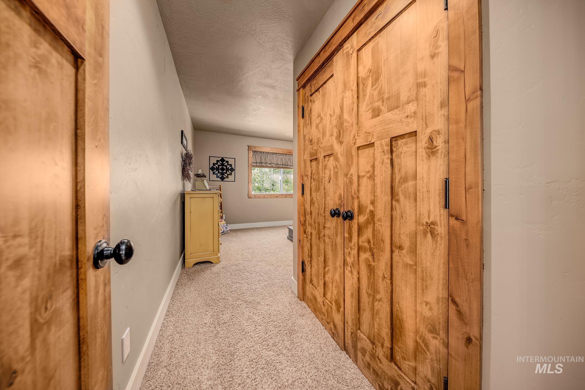 1530 Ross Road Property Photo 22
