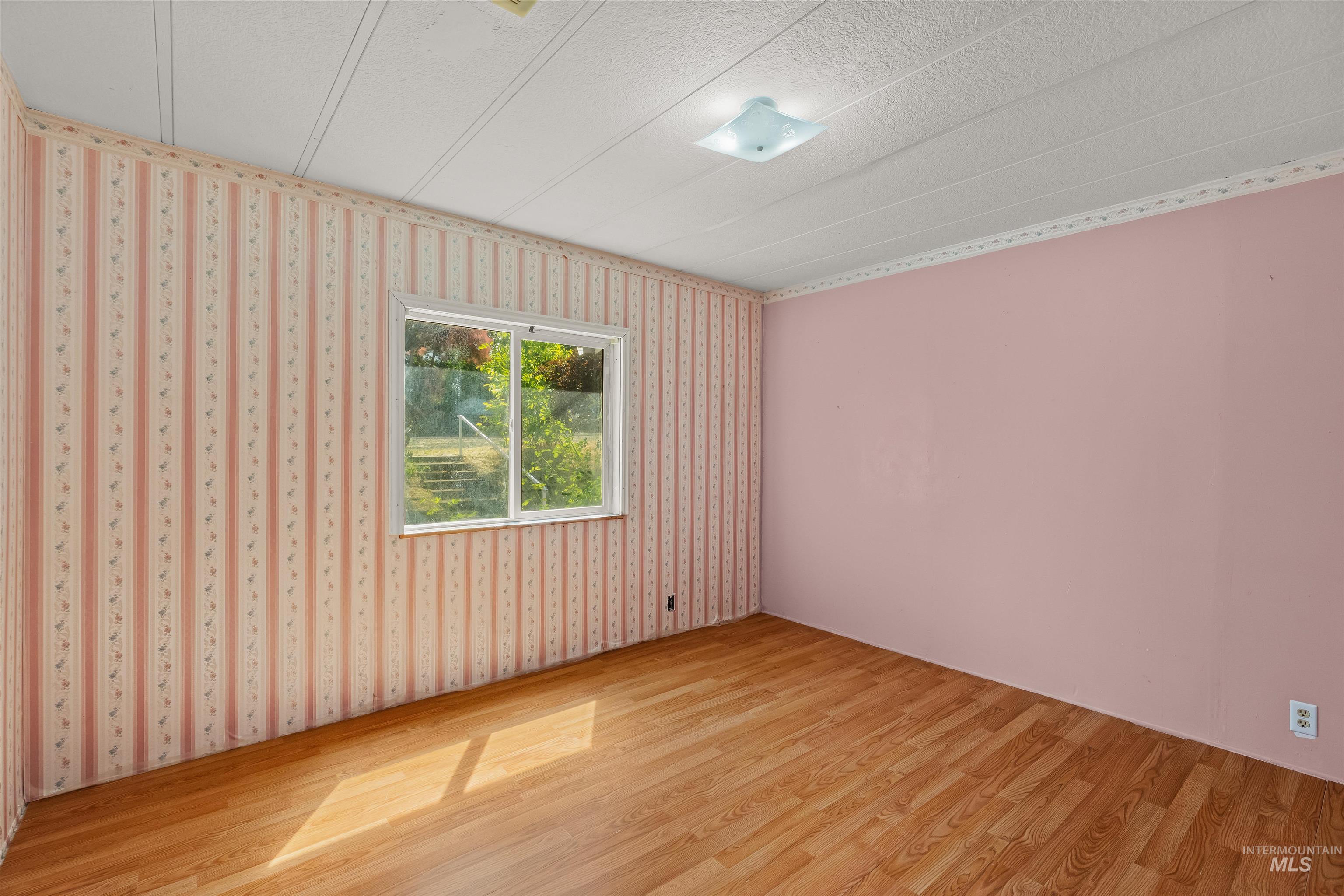 1752 Stafford Dr Property Photo 22