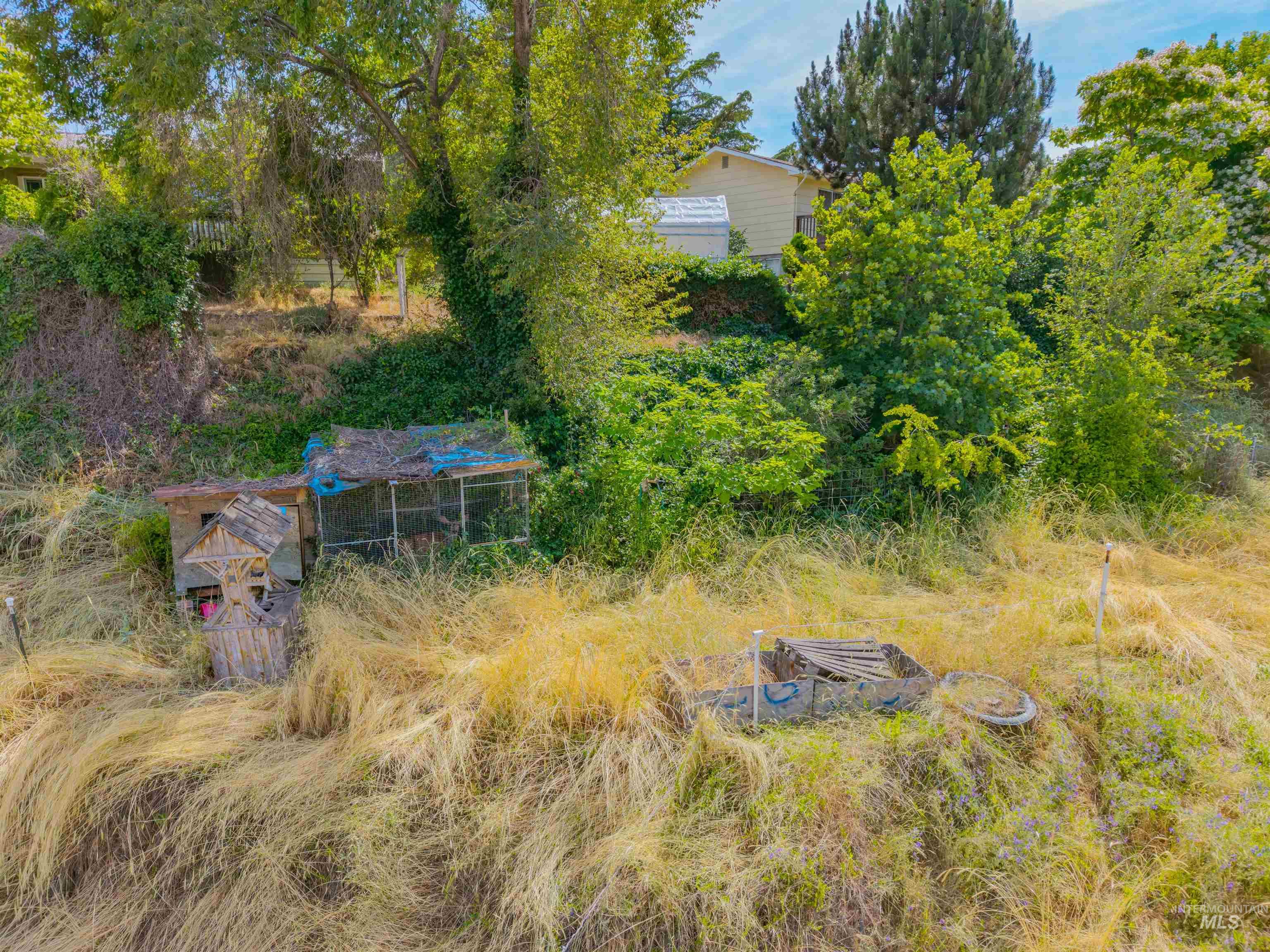 1752 Stafford Dr Property Photo 33