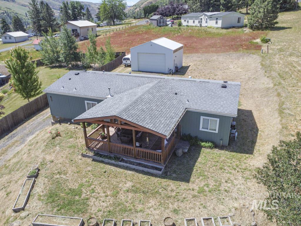 603 4th Street Property Photo 3