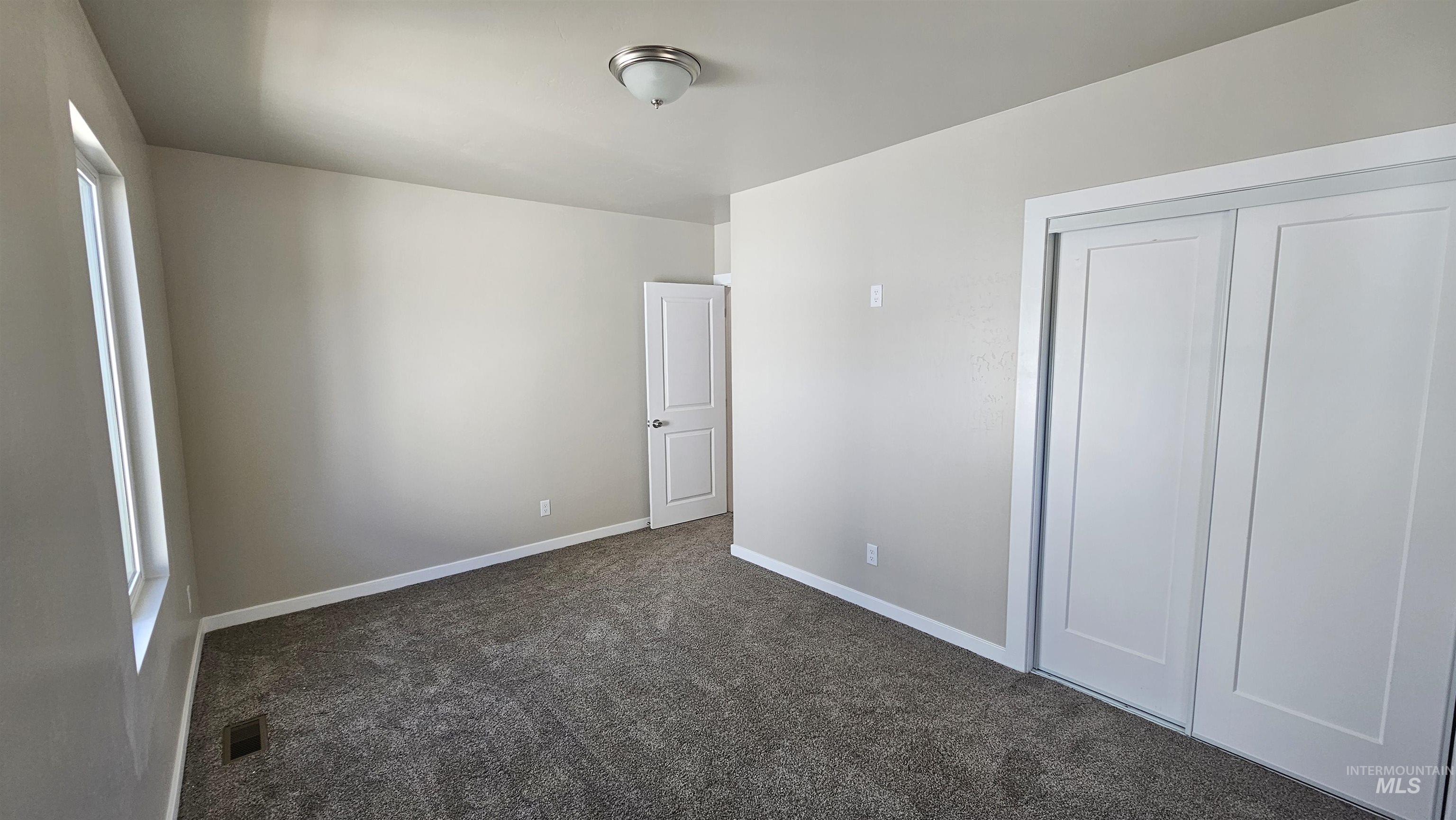 513 W Avenue B Property Photo 25