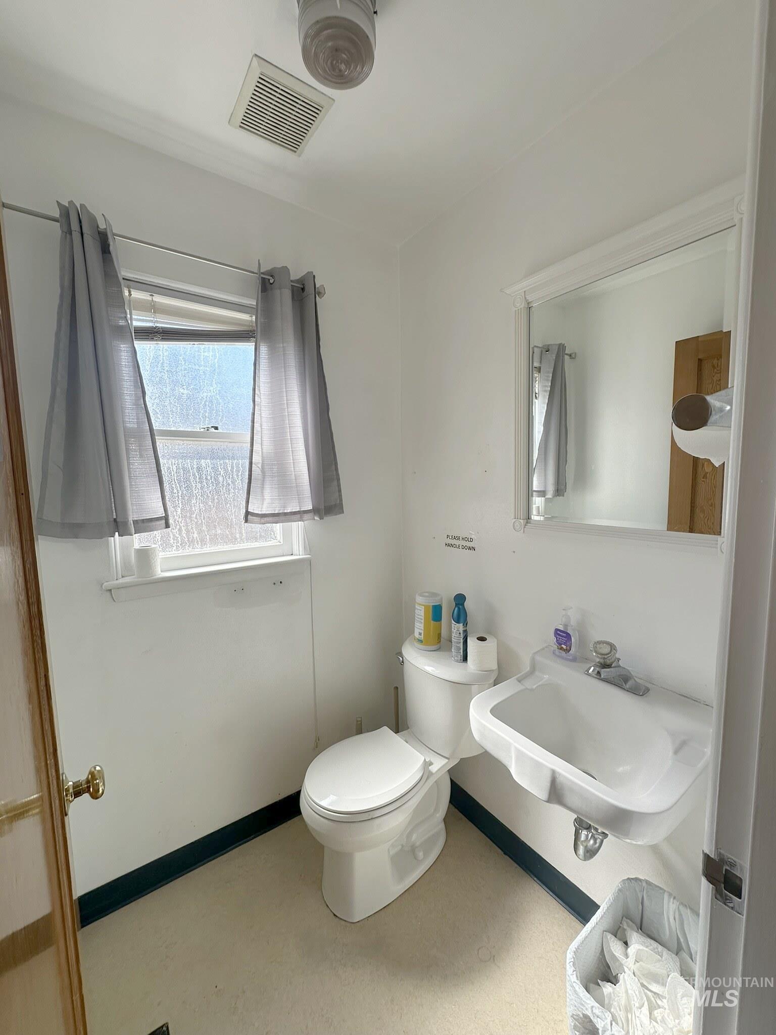 434 W Idaho Property Photo 17