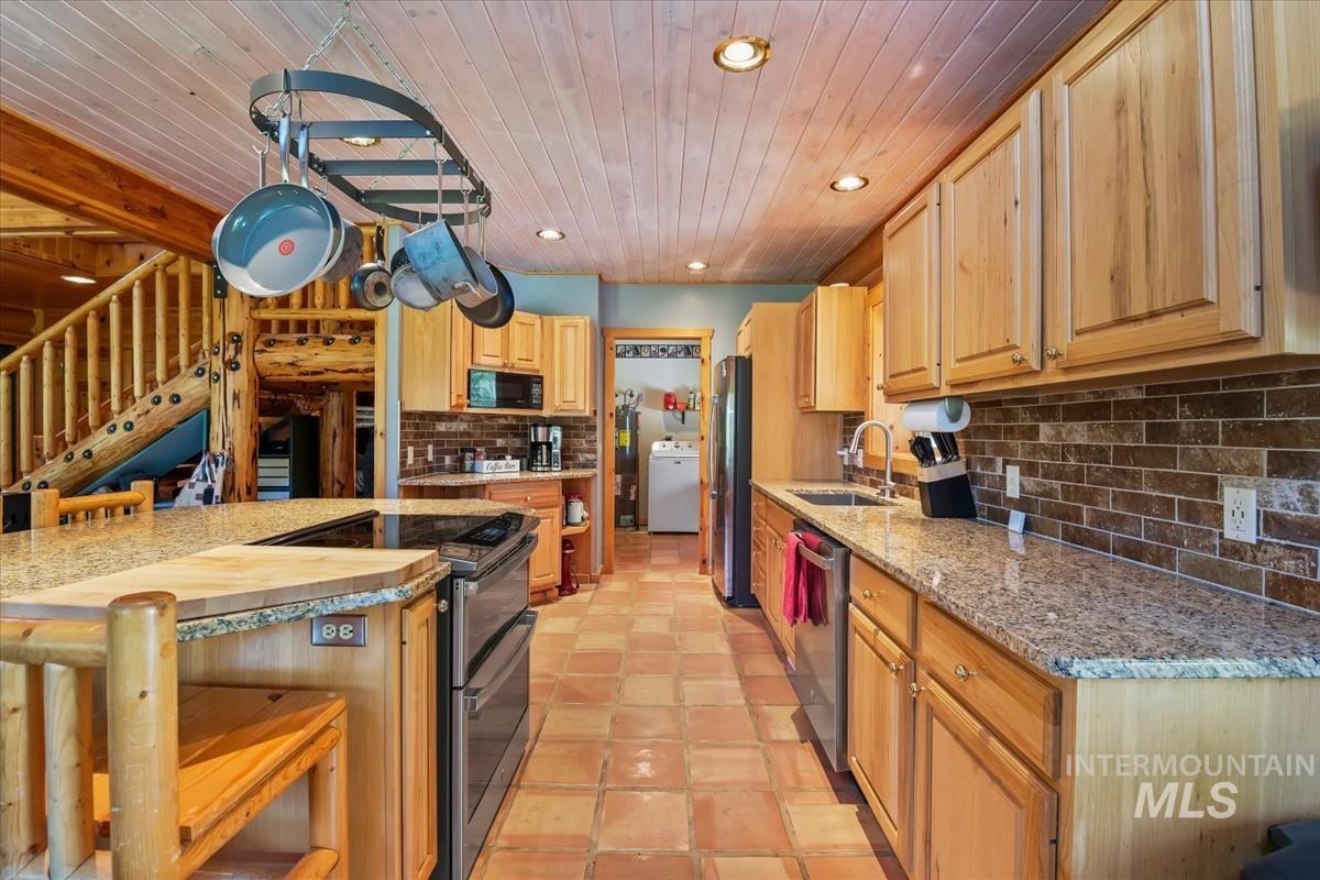 12782 Cascade Dr Property Photo 11