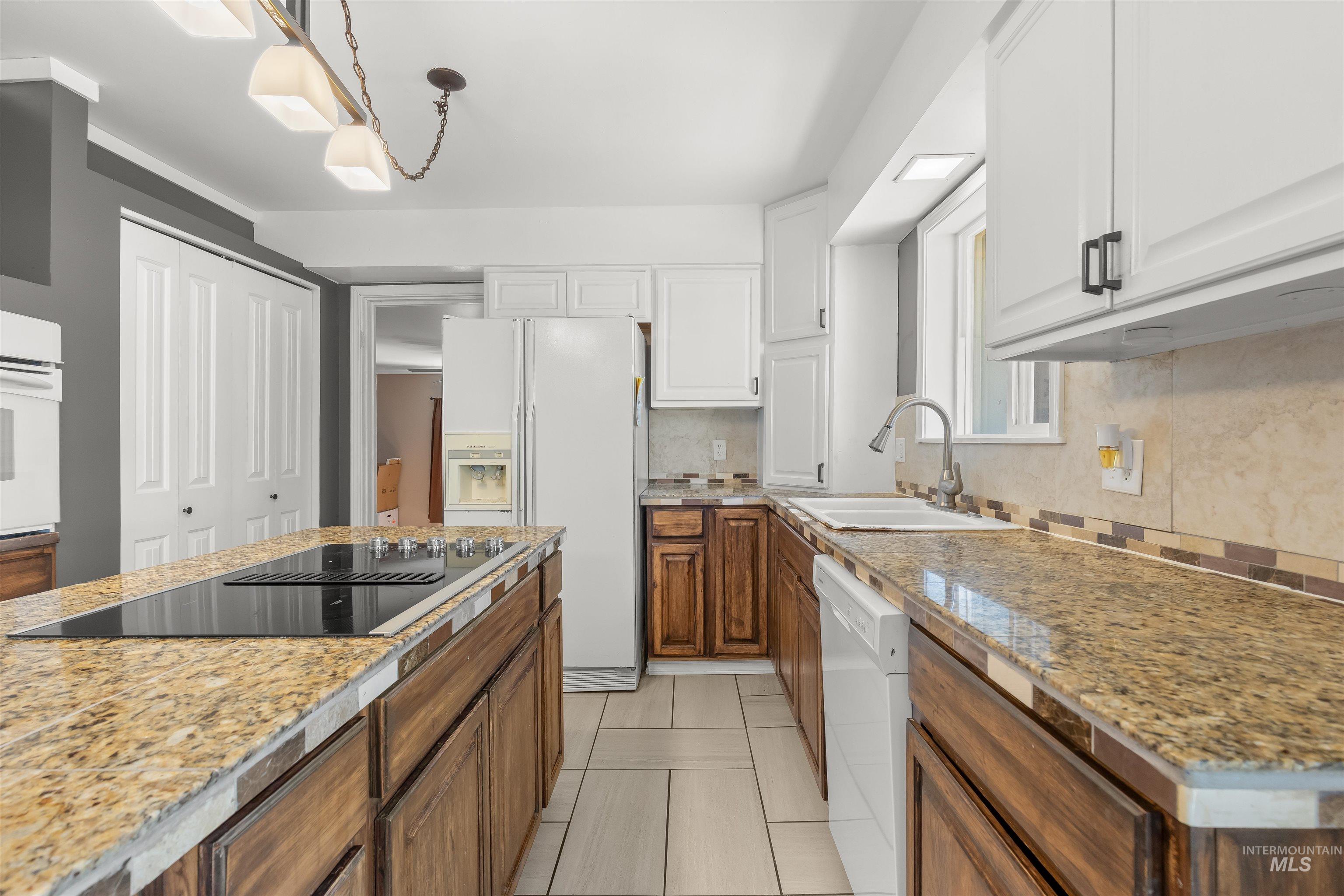1428 Bryden Ave Property Photo 10