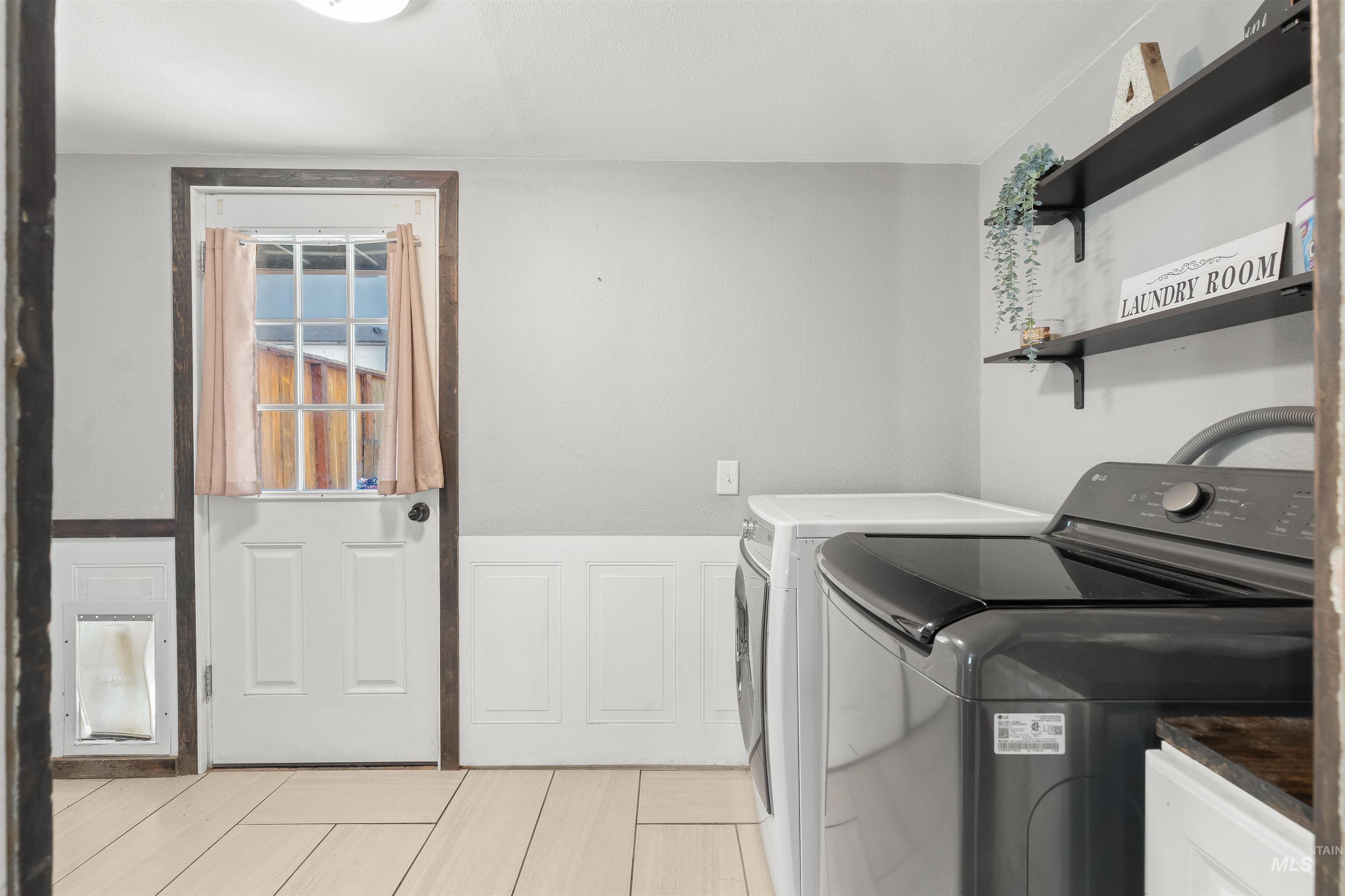 1428 Bryden Ave Property Photo 31