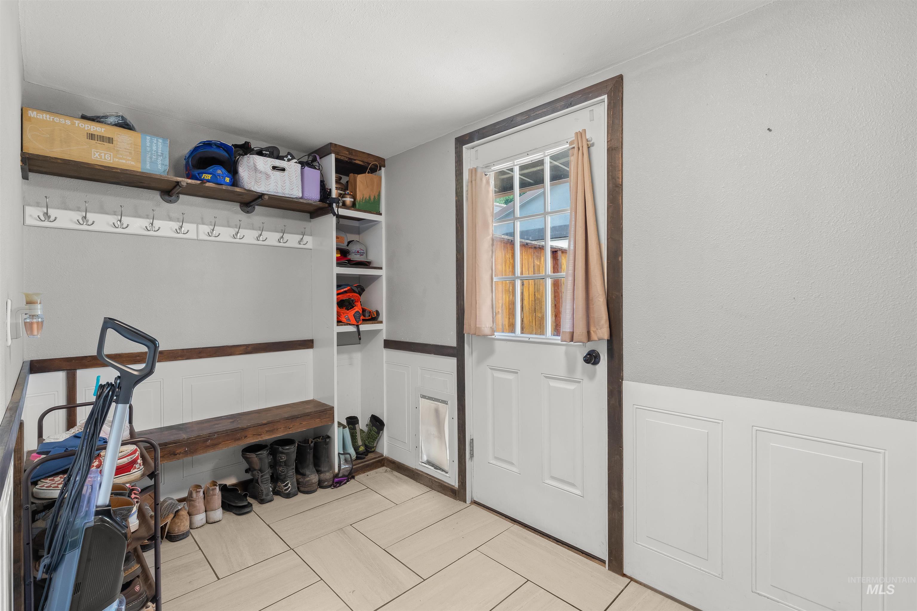 1428 Bryden Ave Property Photo 32