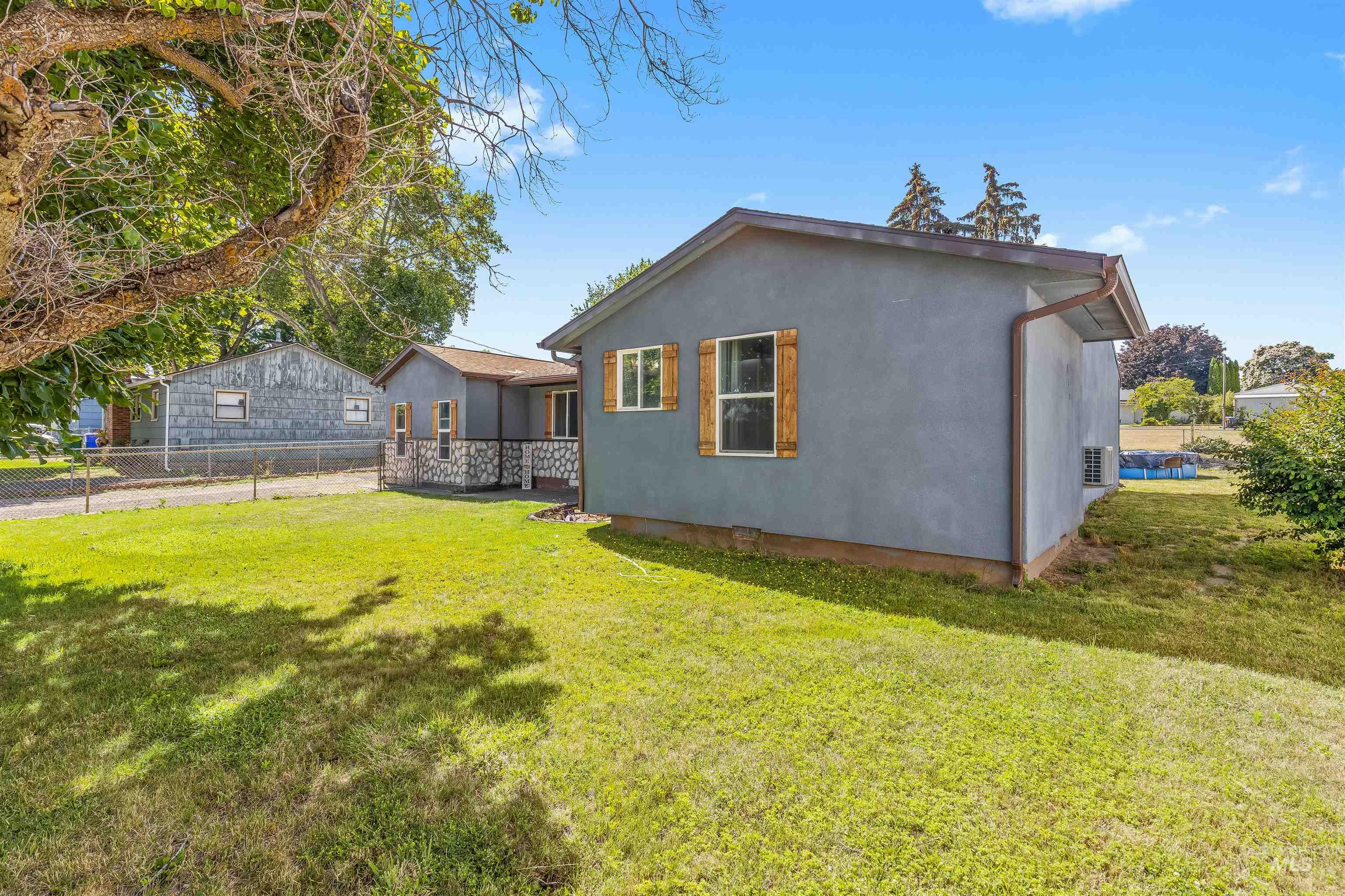 1428 Bryden Ave Property Photo 37