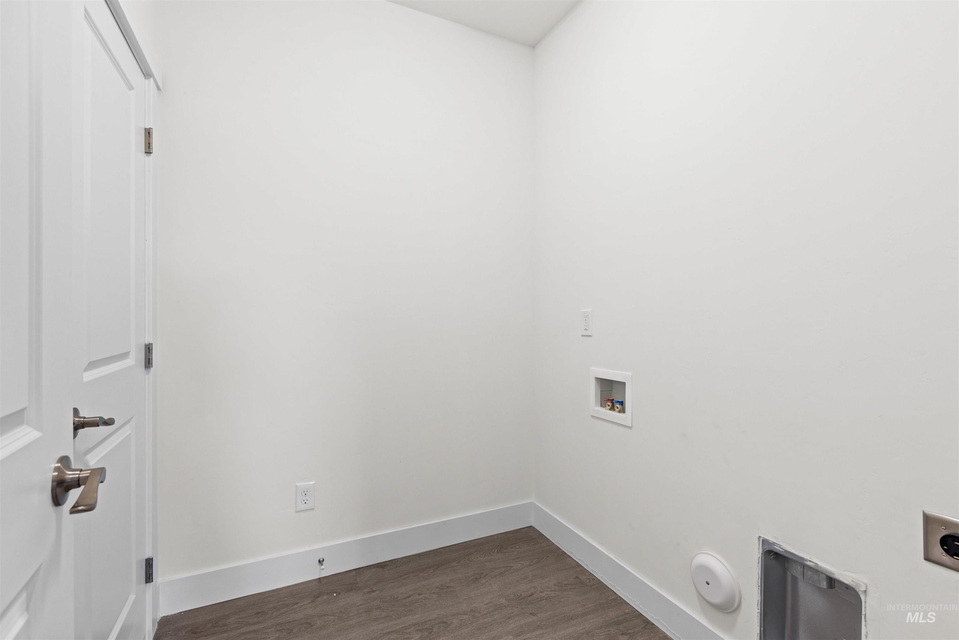 1207 W Blaine Ave Property Photo 19