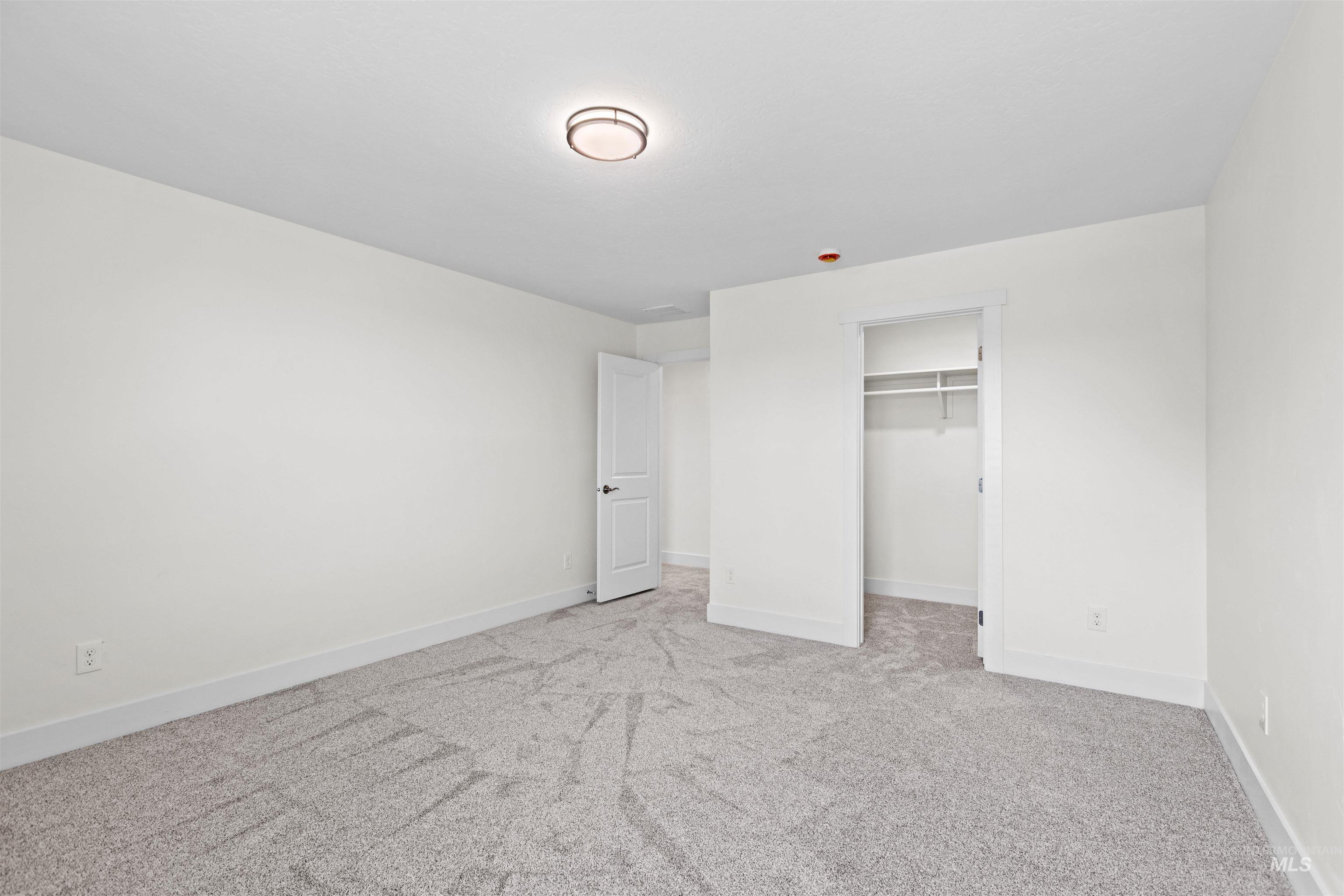 1207 W Blaine Ave Property Photo 30