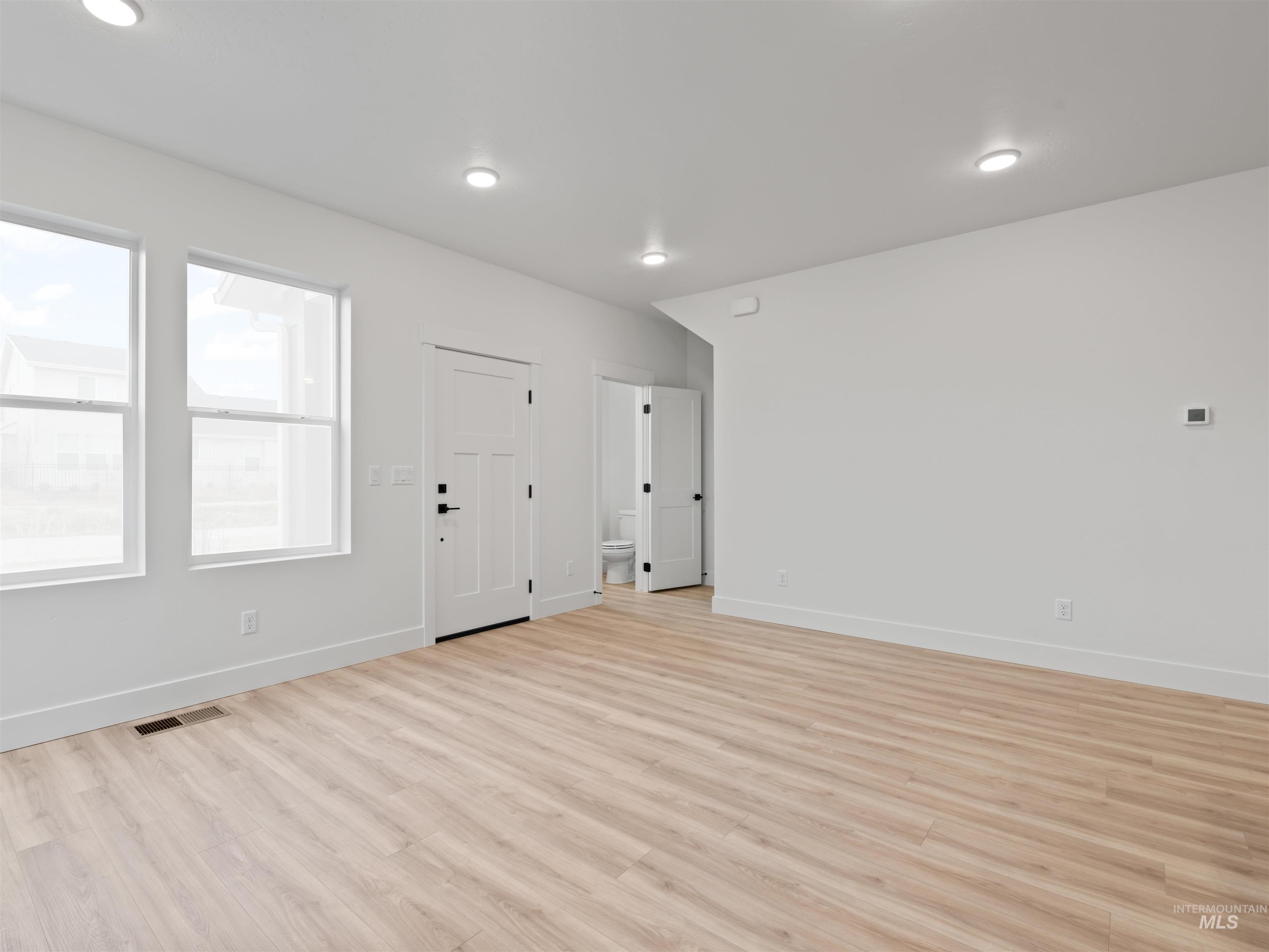 6357 S Sachet Property Photo 12