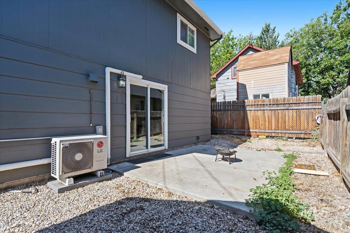 1510 W Hale Property Photo 10