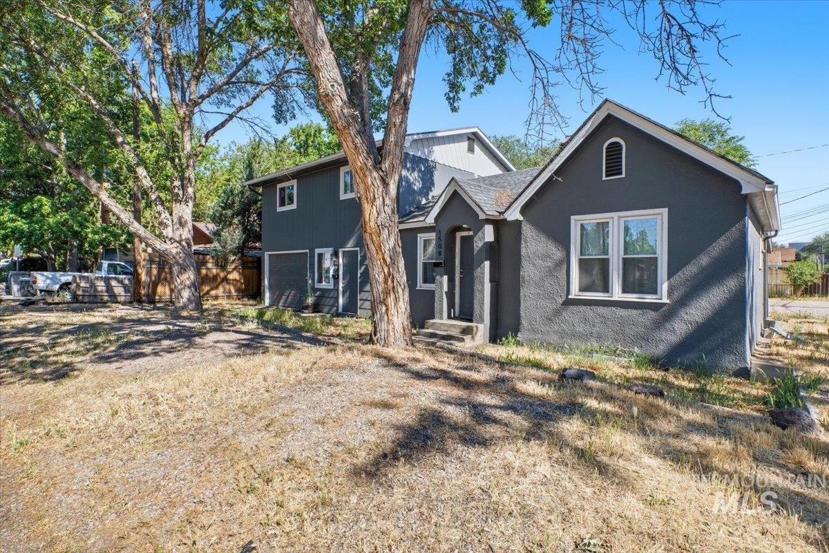 1510 W Hale Property Photo 17