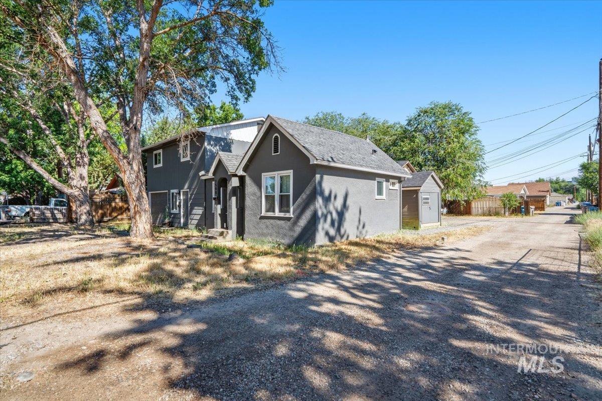 1510 W Hale Property Photo 18