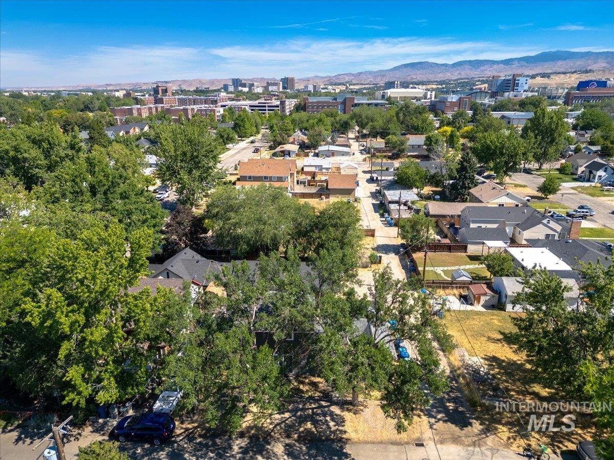 1510 W Hale Property Photo 20