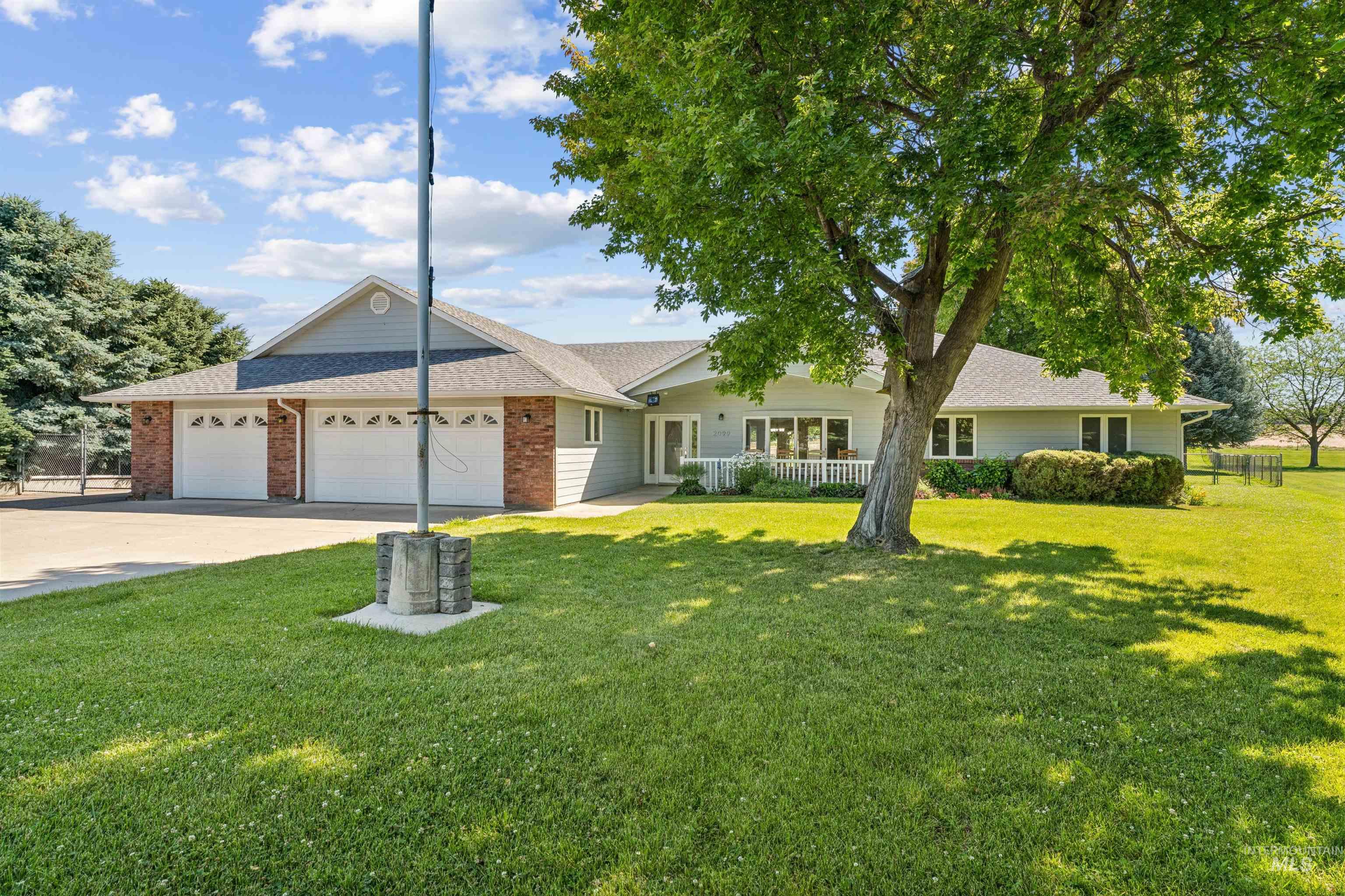 2099 Shelley Drive Property Photo 1