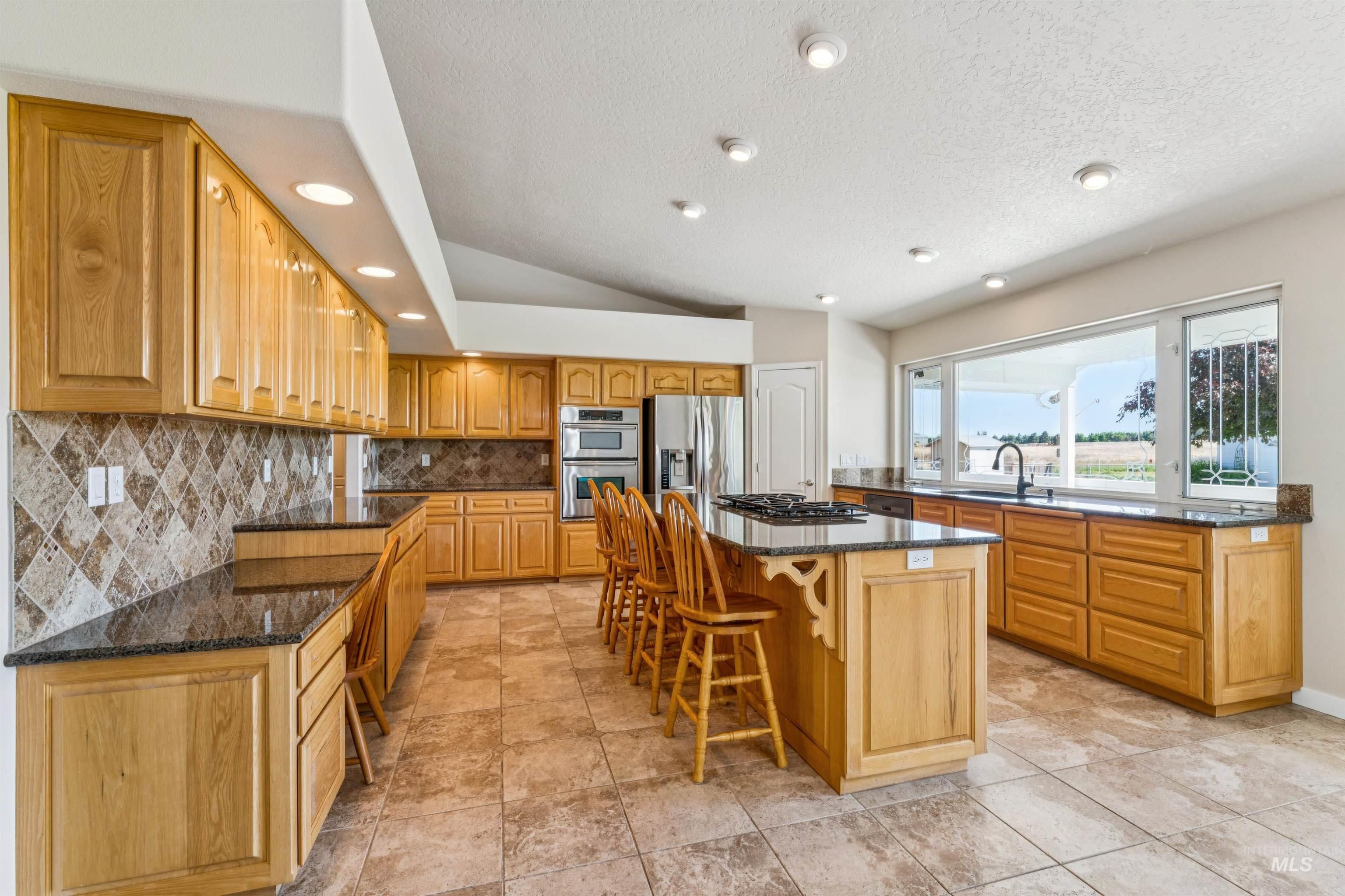 2099 Shelley Drive Property Photo 13