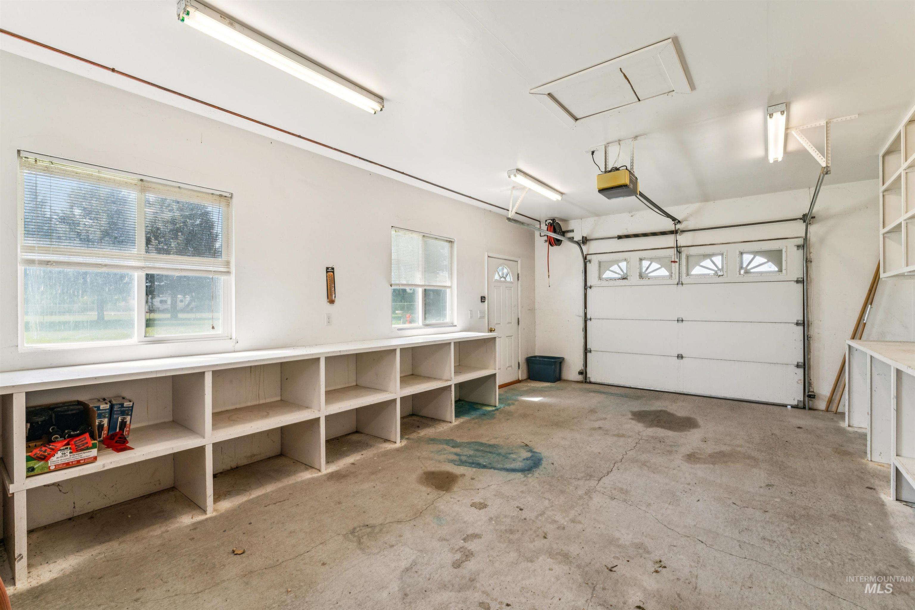 2099 Shelley Drive Property Photo 40