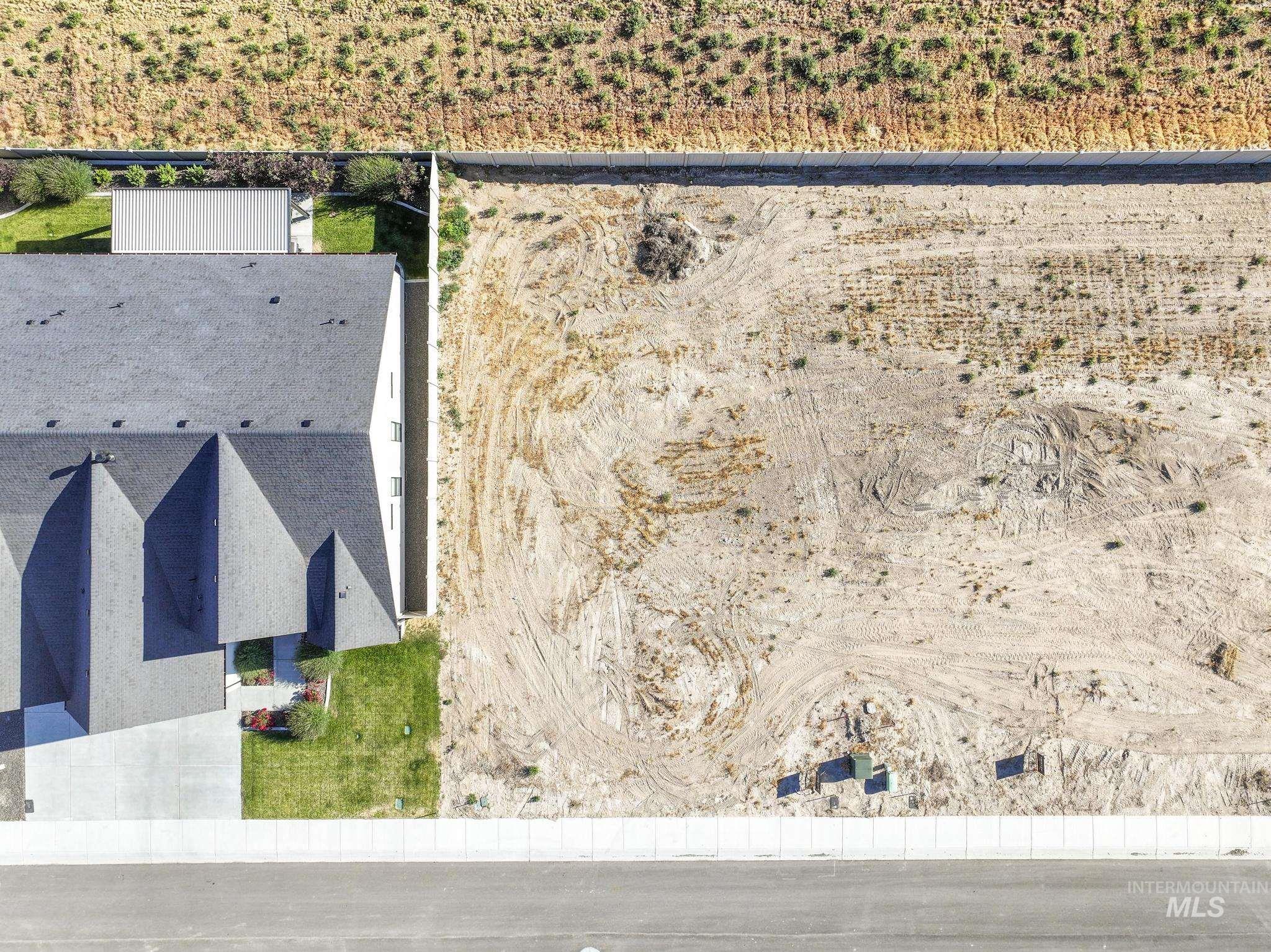 595 Canyon Falls Dr Property Photo 4