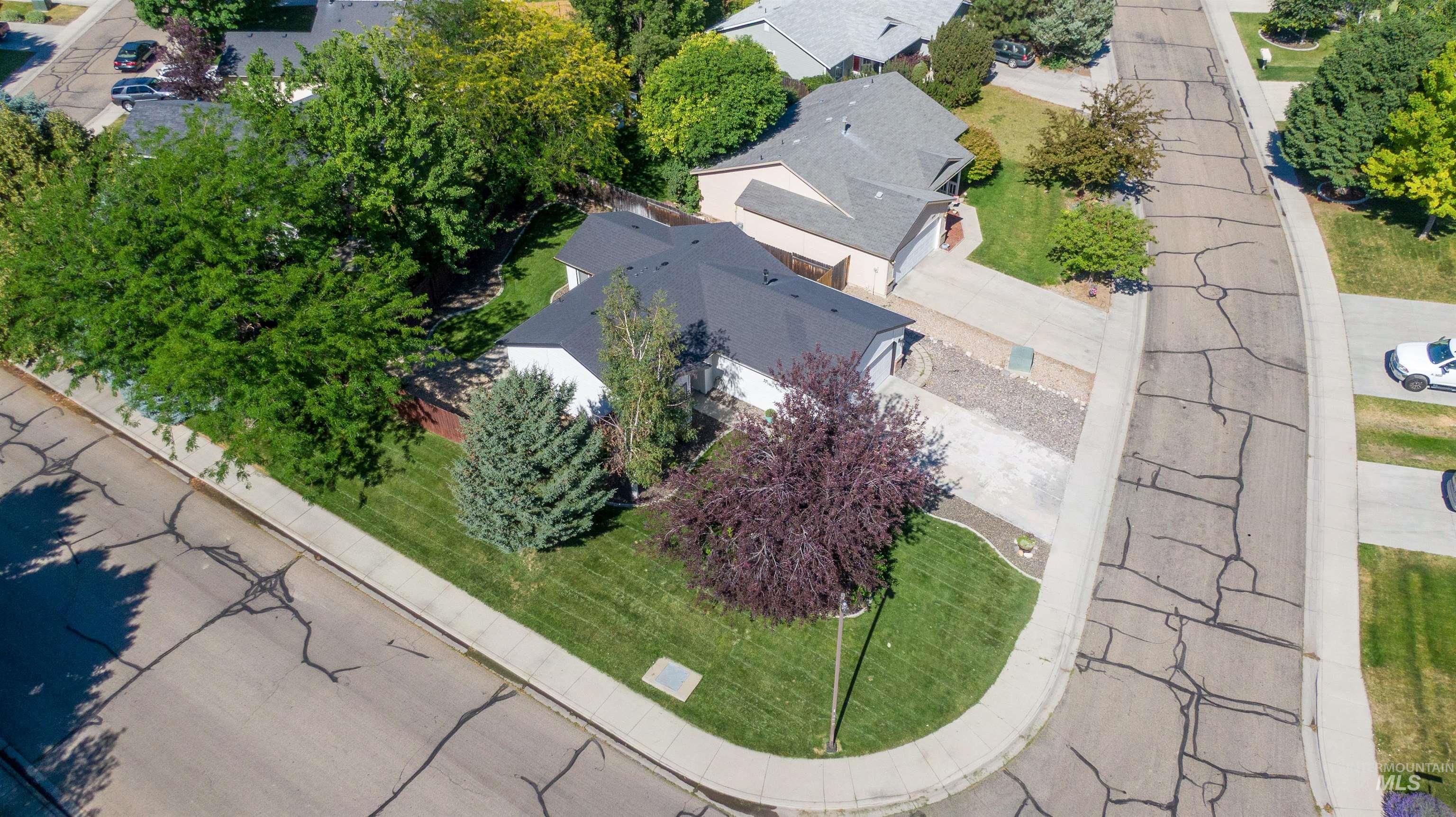 3775 E Wormwood Ct Property Photo 35