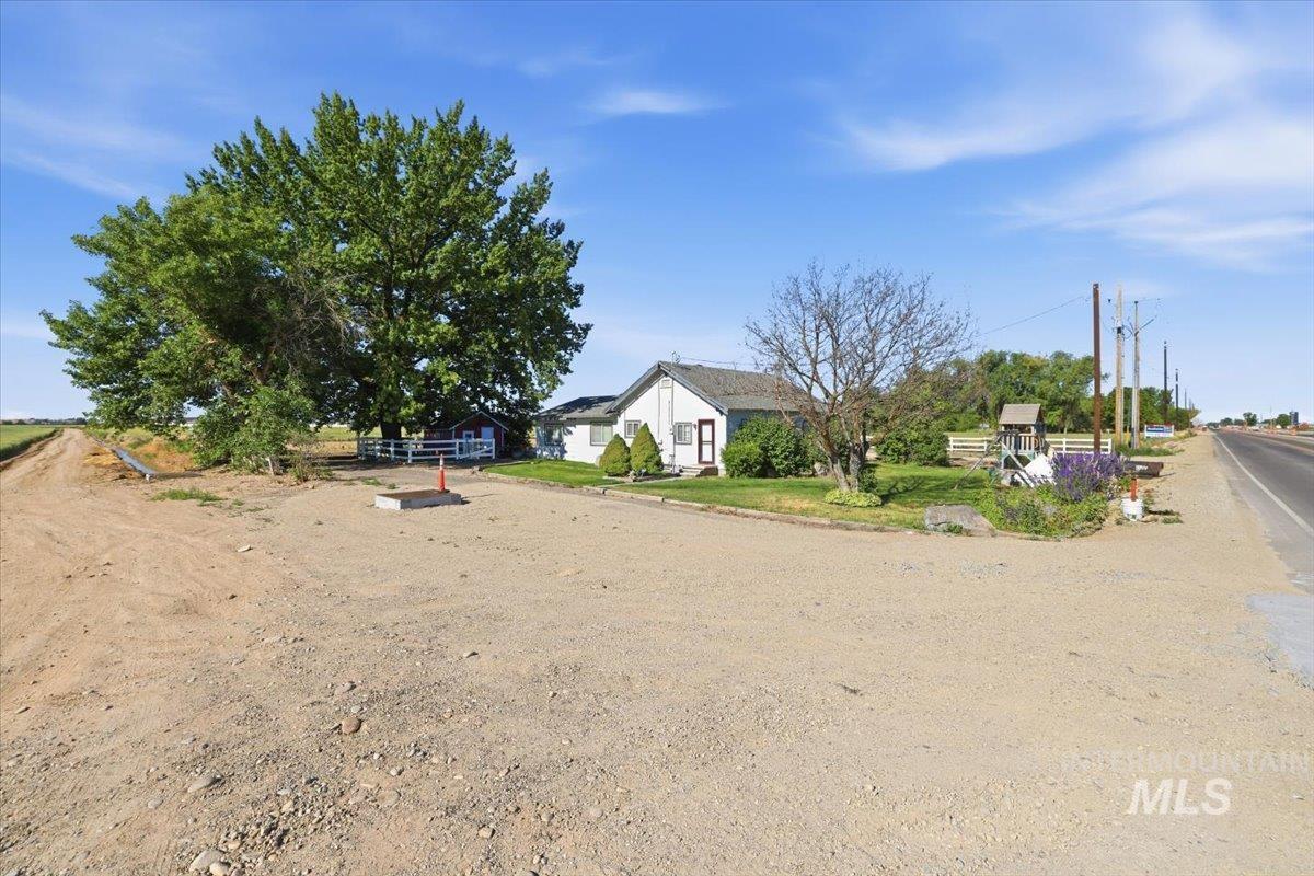 4505 Ustick Rd Property Photo 8
