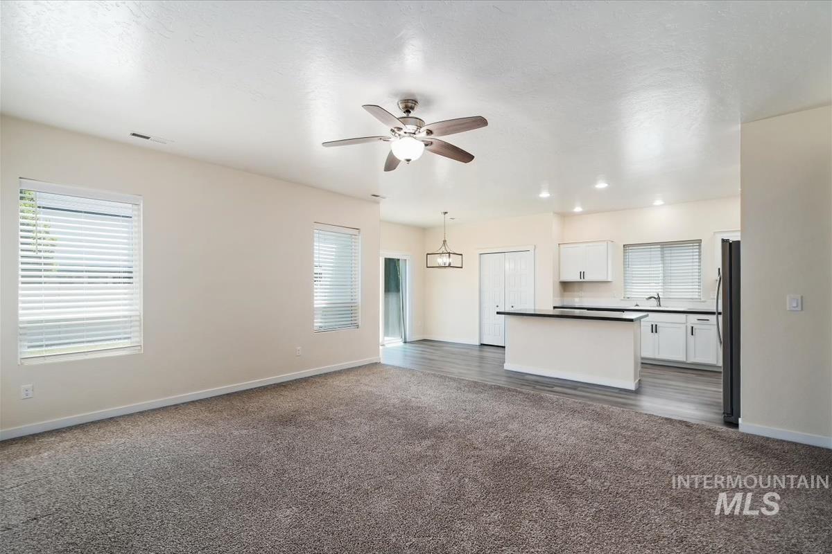 3061 W Silver River St Property Photo 8