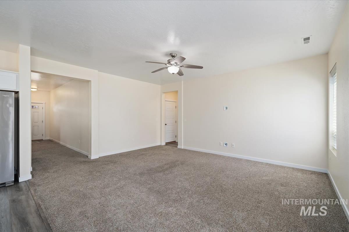 3061 W Silver River St Property Photo 11