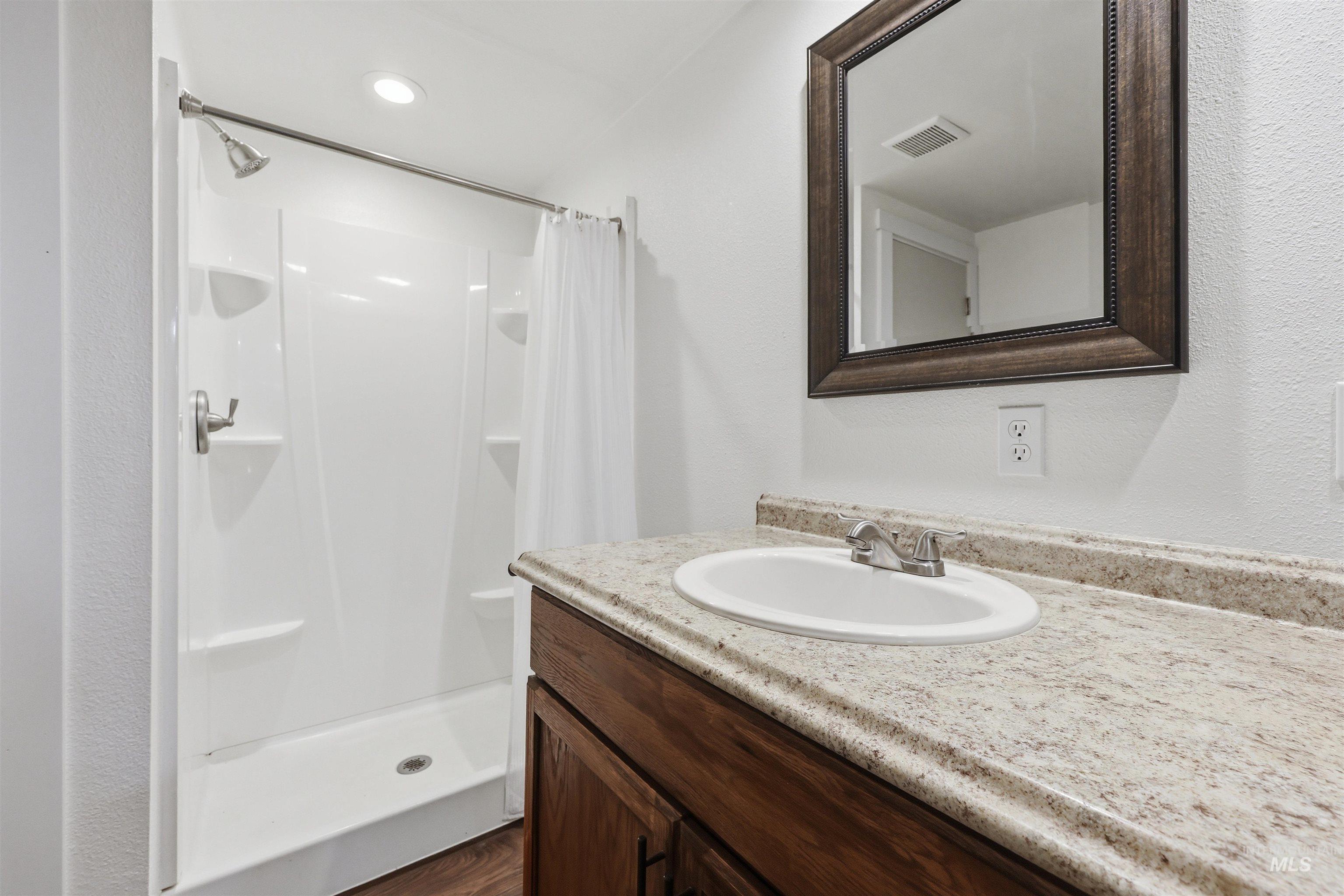 10370 Cherry Ln Property Photo 33