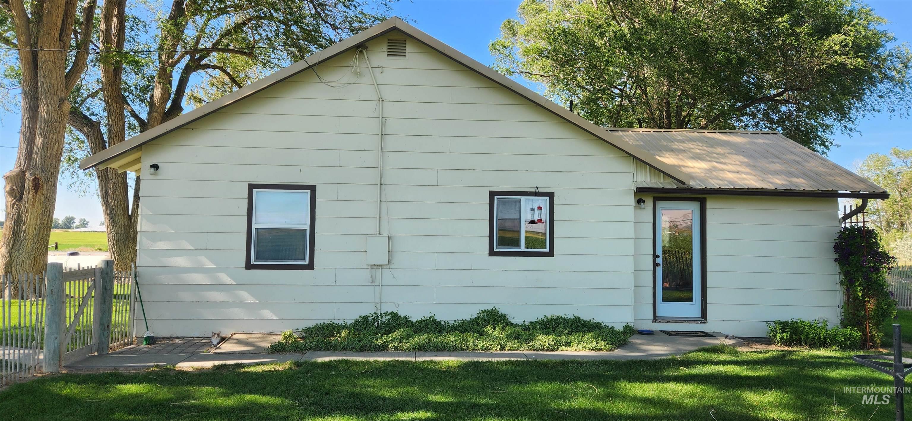 1641 E 3800 N Property Photo 4