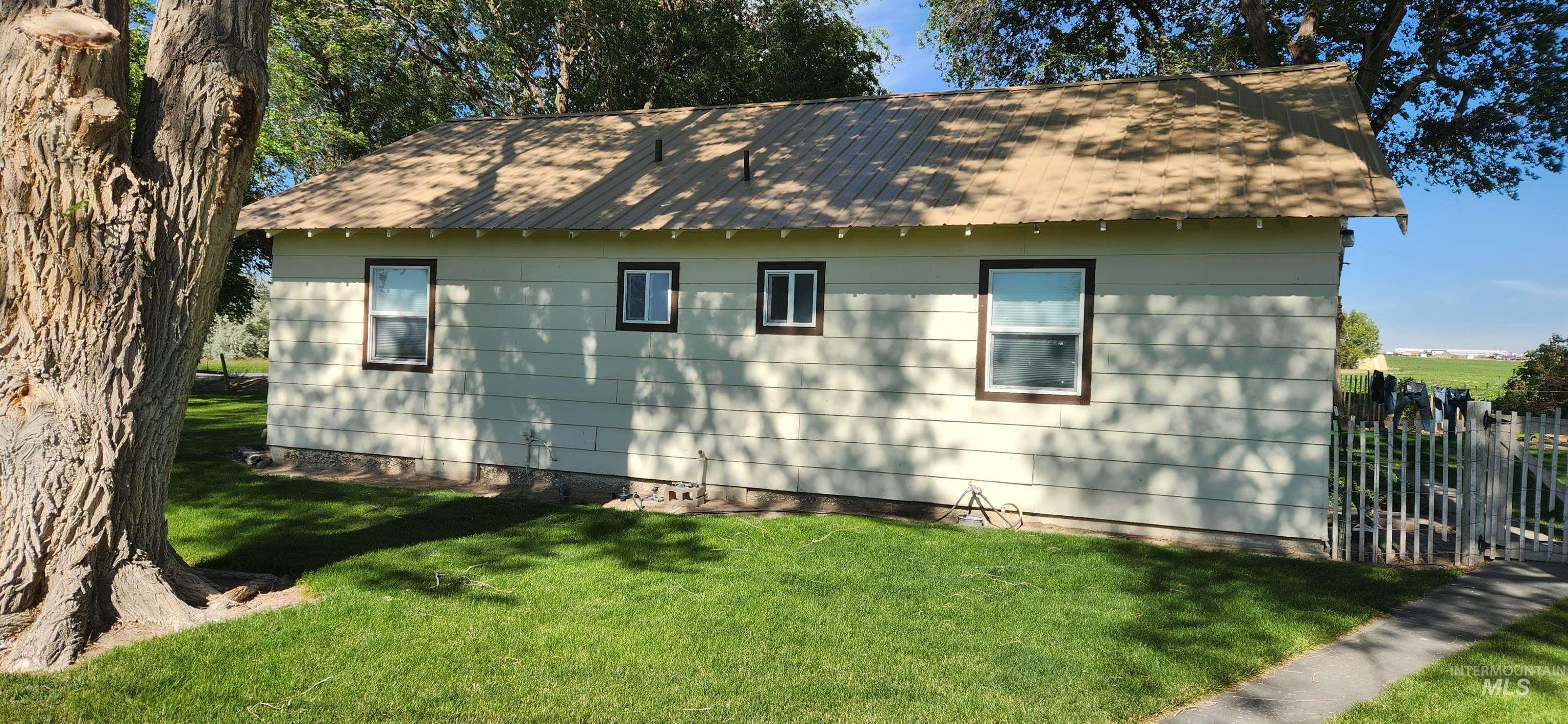 1641 E 3800 N Property Photo 5