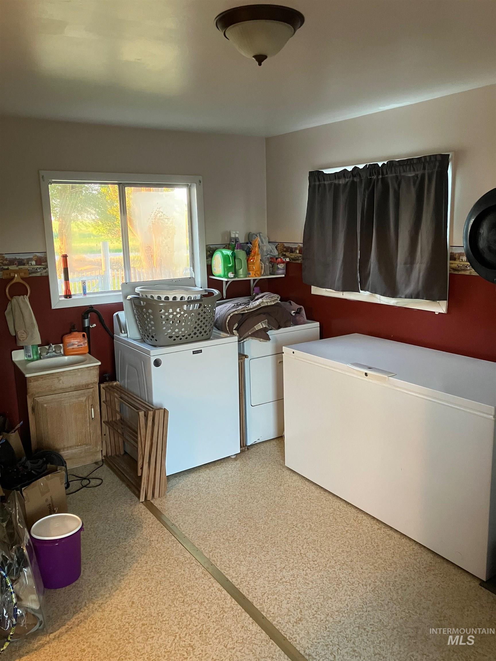 1641 E 3800 N Property Photo 12