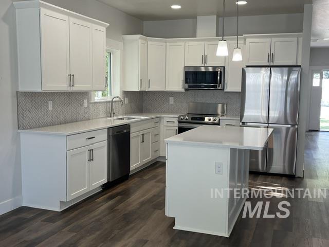 544 N 12th Ave Property Photo 6