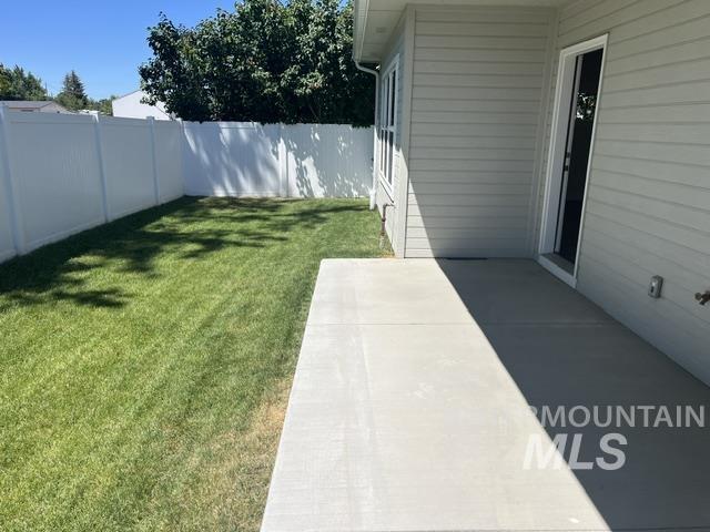 544 N 12th Ave Property Photo 27