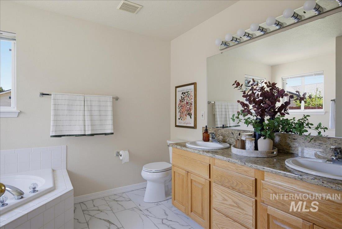 2861 W Forecast Street Property Photo 14