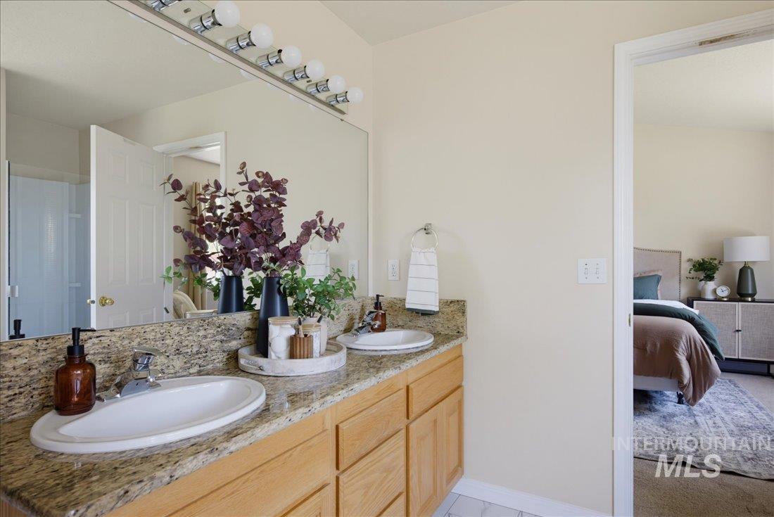 2861 W Forecast Street Property Photo 15